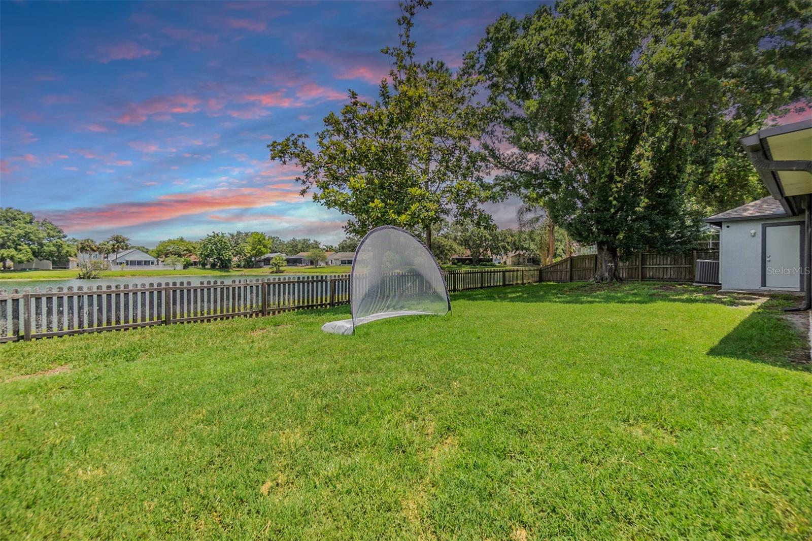 Listing photo id 1 for 2016 Chelam Way