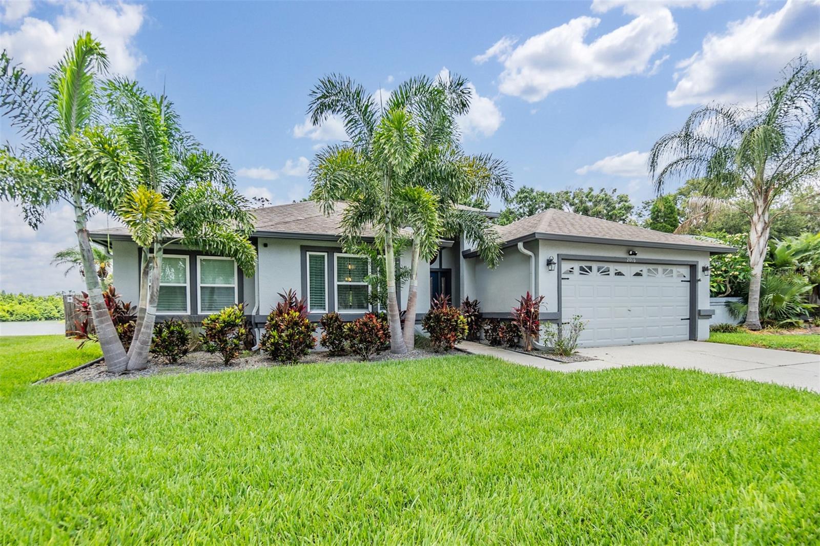 Listing photo id 37 for 2016 Chelam Way