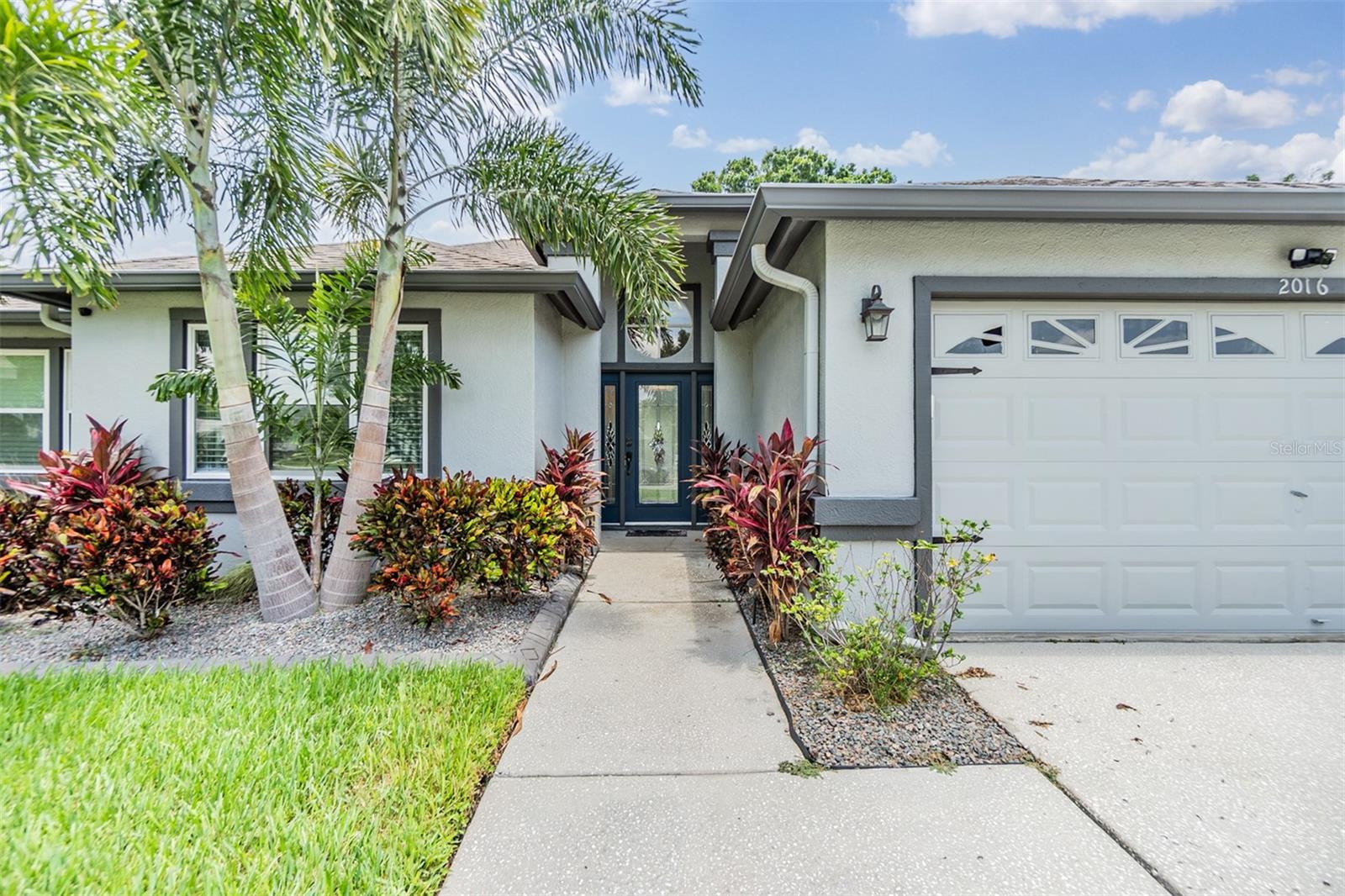 Listing photo id 38 for 2016 Chelam Way