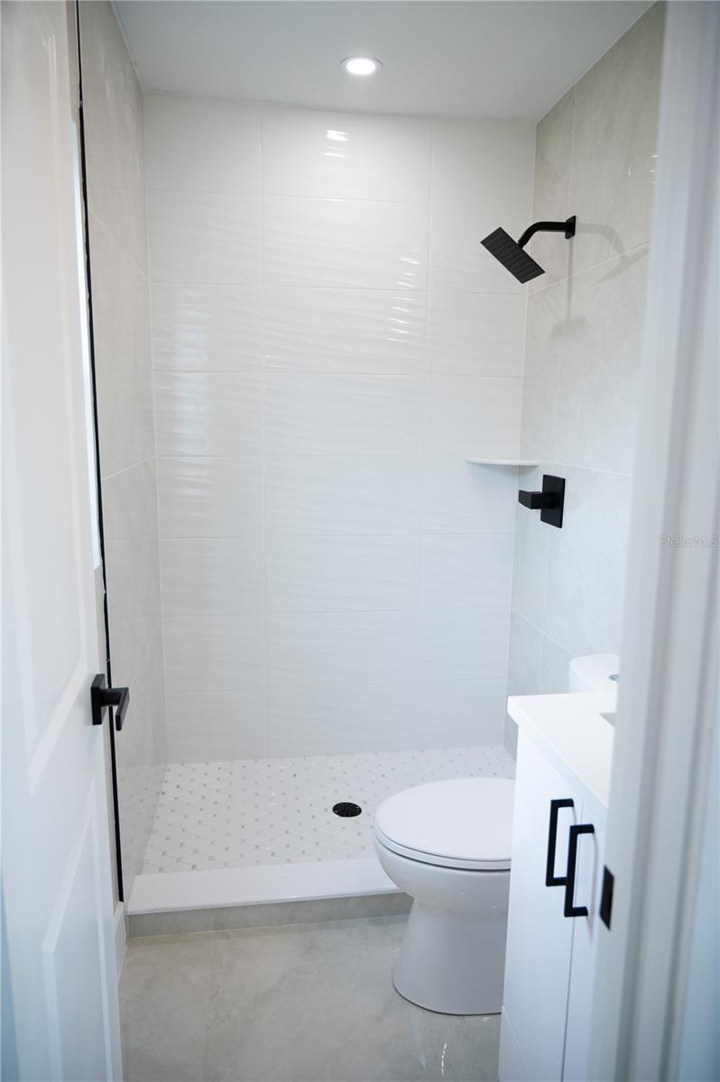 Image 10 of 15 For 5625 Gateway Drive