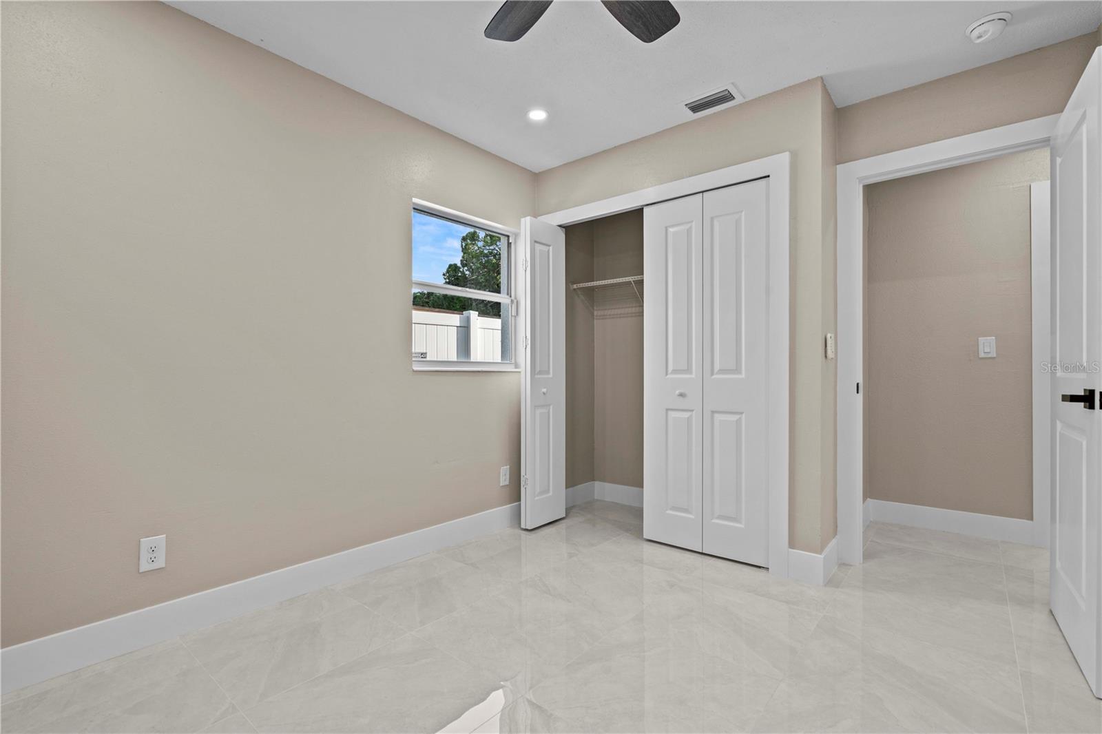 Image 26 of 28 For 5625 Gateway Drive