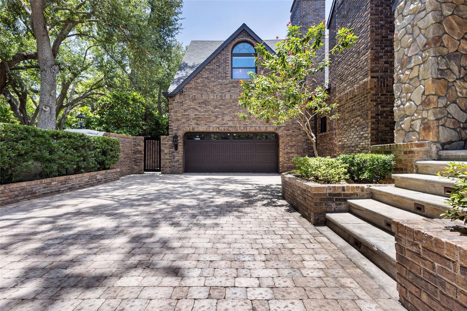Image 5 of 100 For 2902 Fair Oaks Avenue