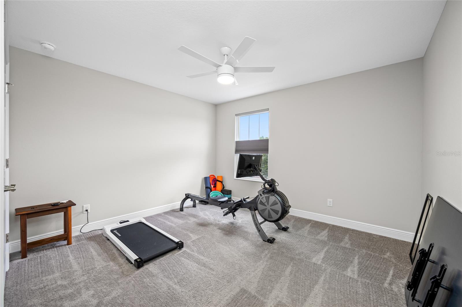 Listing photo id 21 for 4633 Ballantrae Boulevard