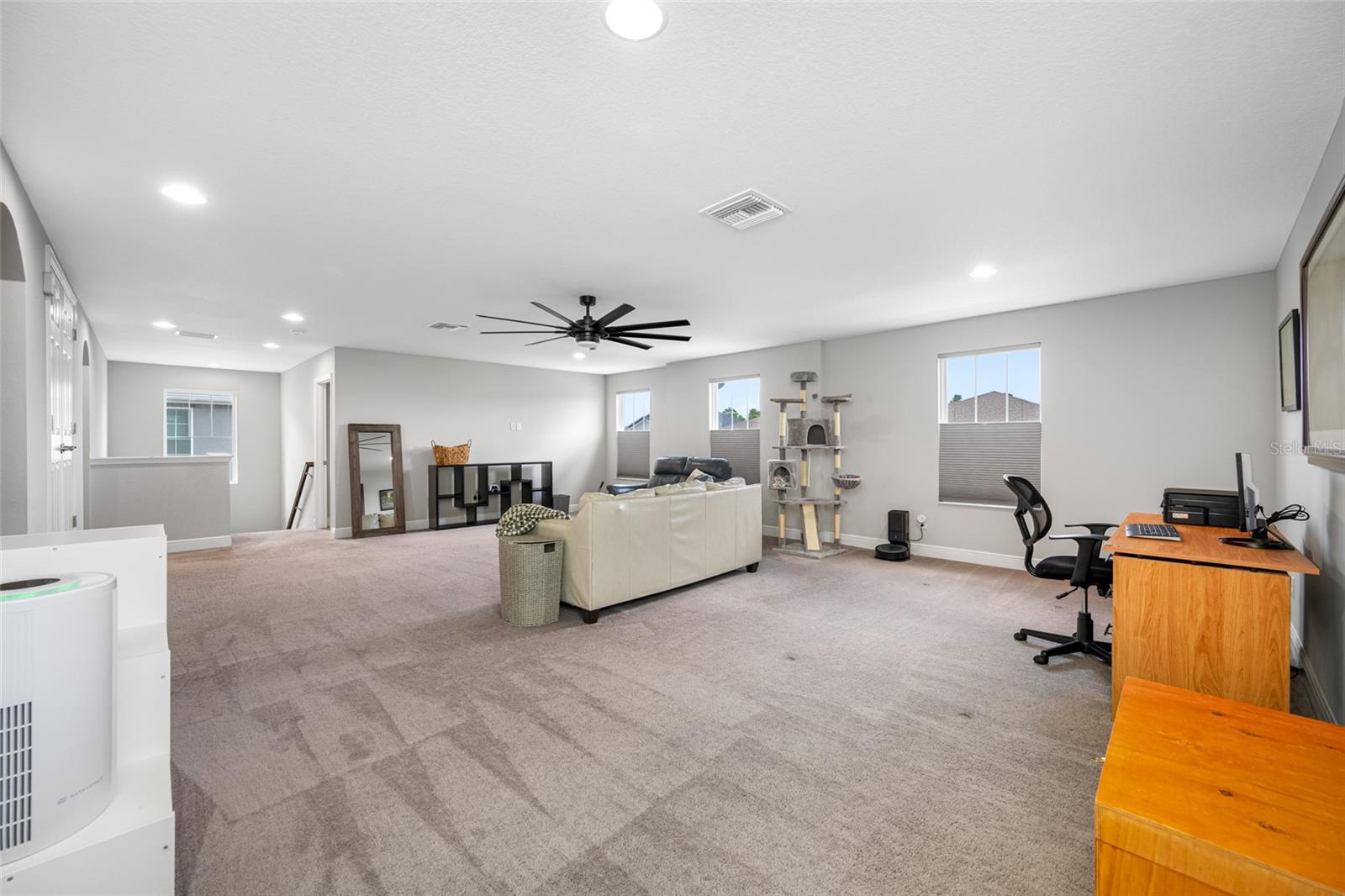 Listing photo id 28 for 4633 Ballantrae Boulevard