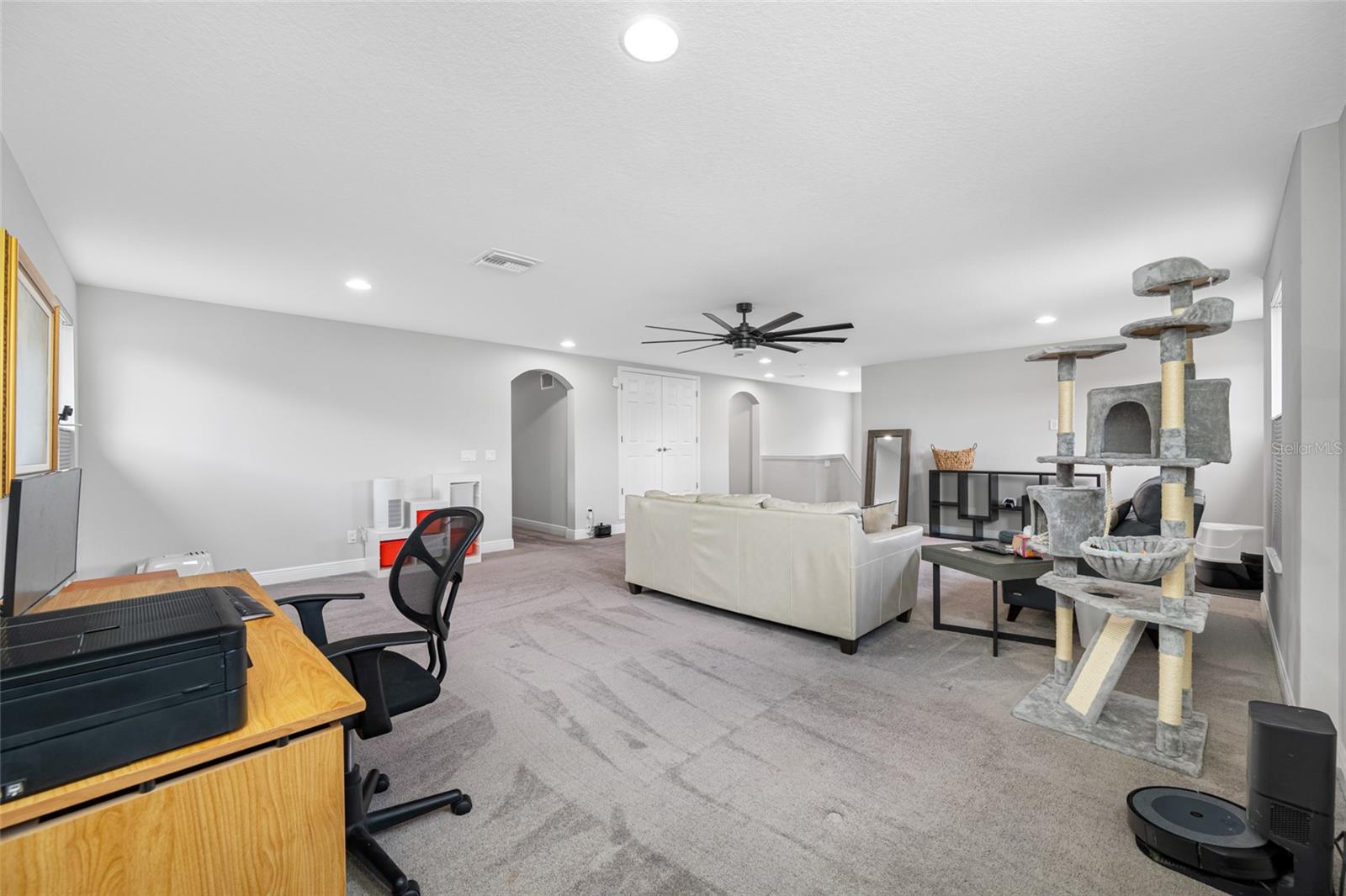 Listing photo id 29 for 4633 Ballantrae Boulevard