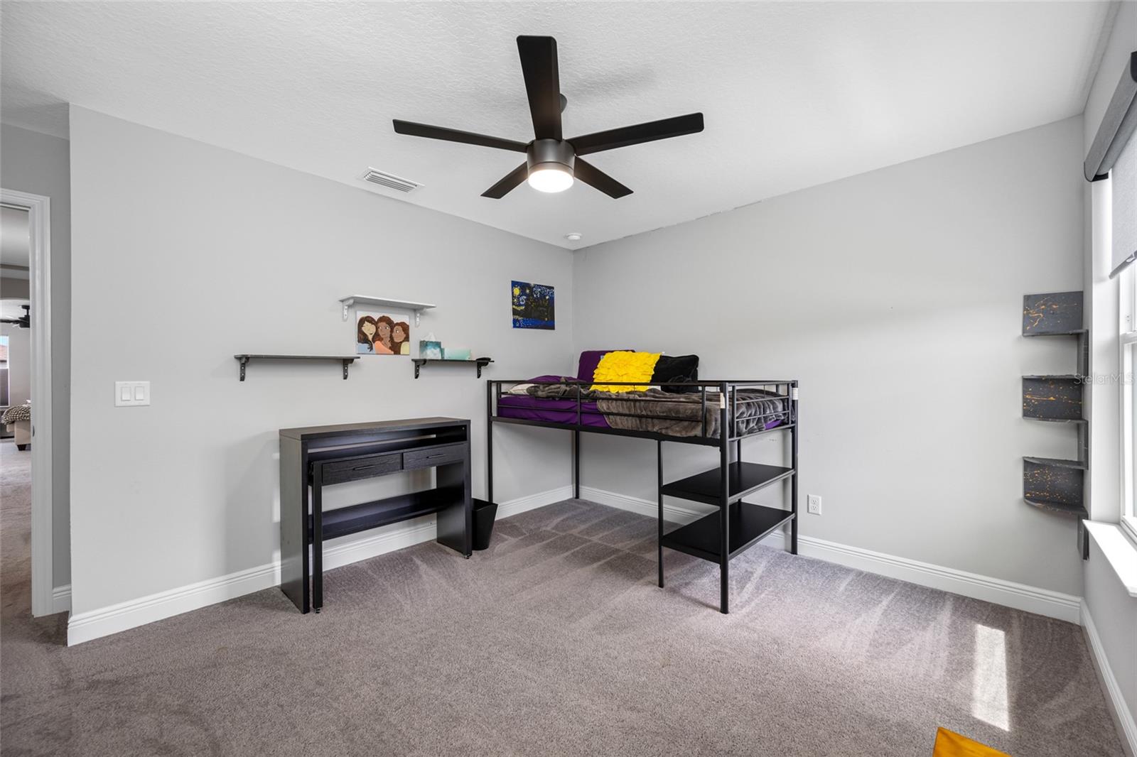 Listing photo id 39 for 4633 Ballantrae Boulevard