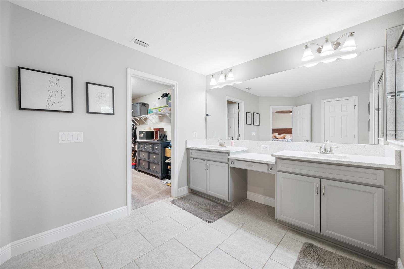 Listing photo id 49 for 4633 Ballantrae Boulevard