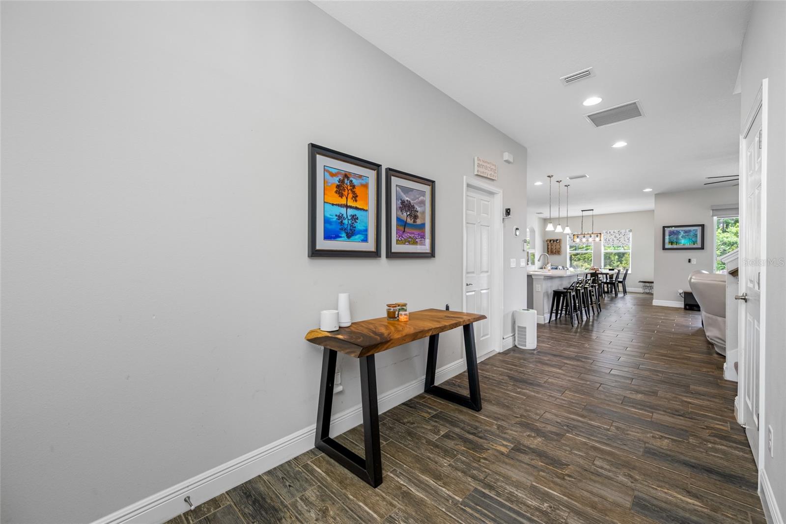 Listing photo id 58 for 4633 Ballantrae Boulevard