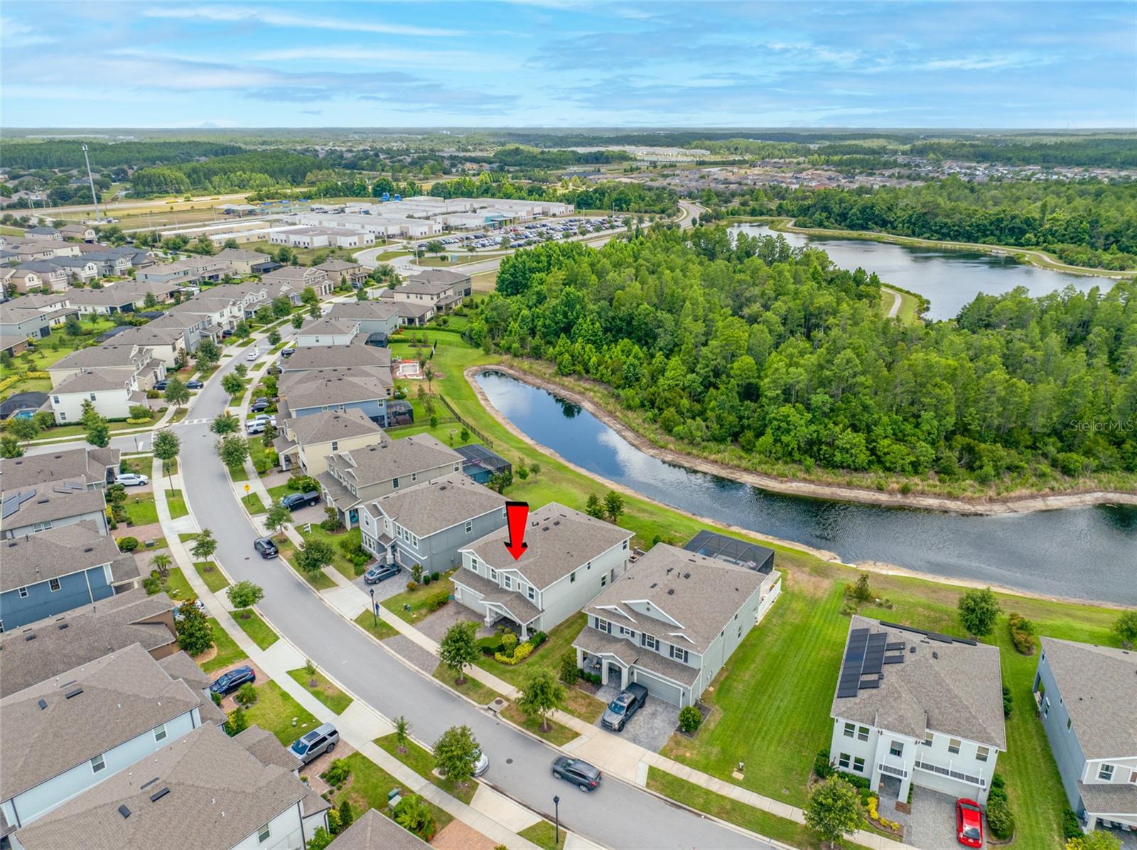 Listing photo id 69 for 4633 Ballantrae Boulevard