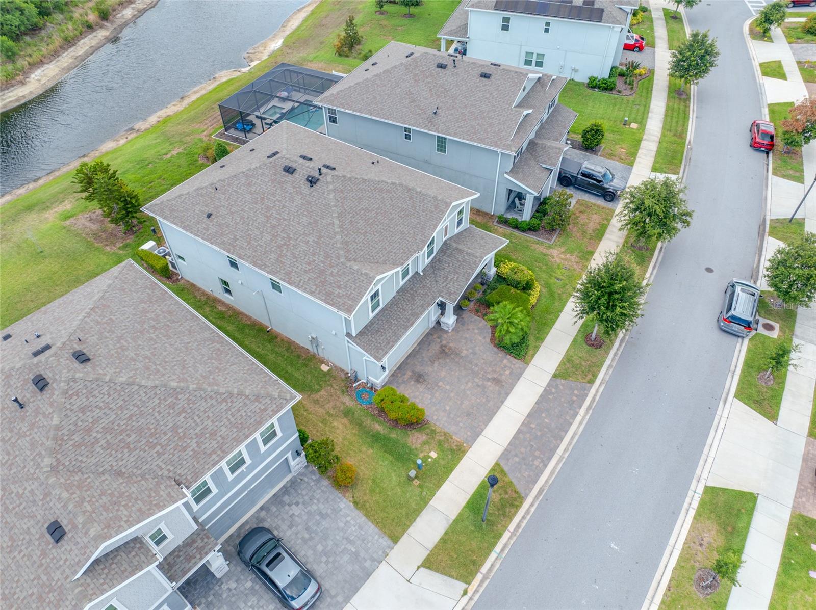 Listing photo id 78 for 4633 Ballantrae Boulevard