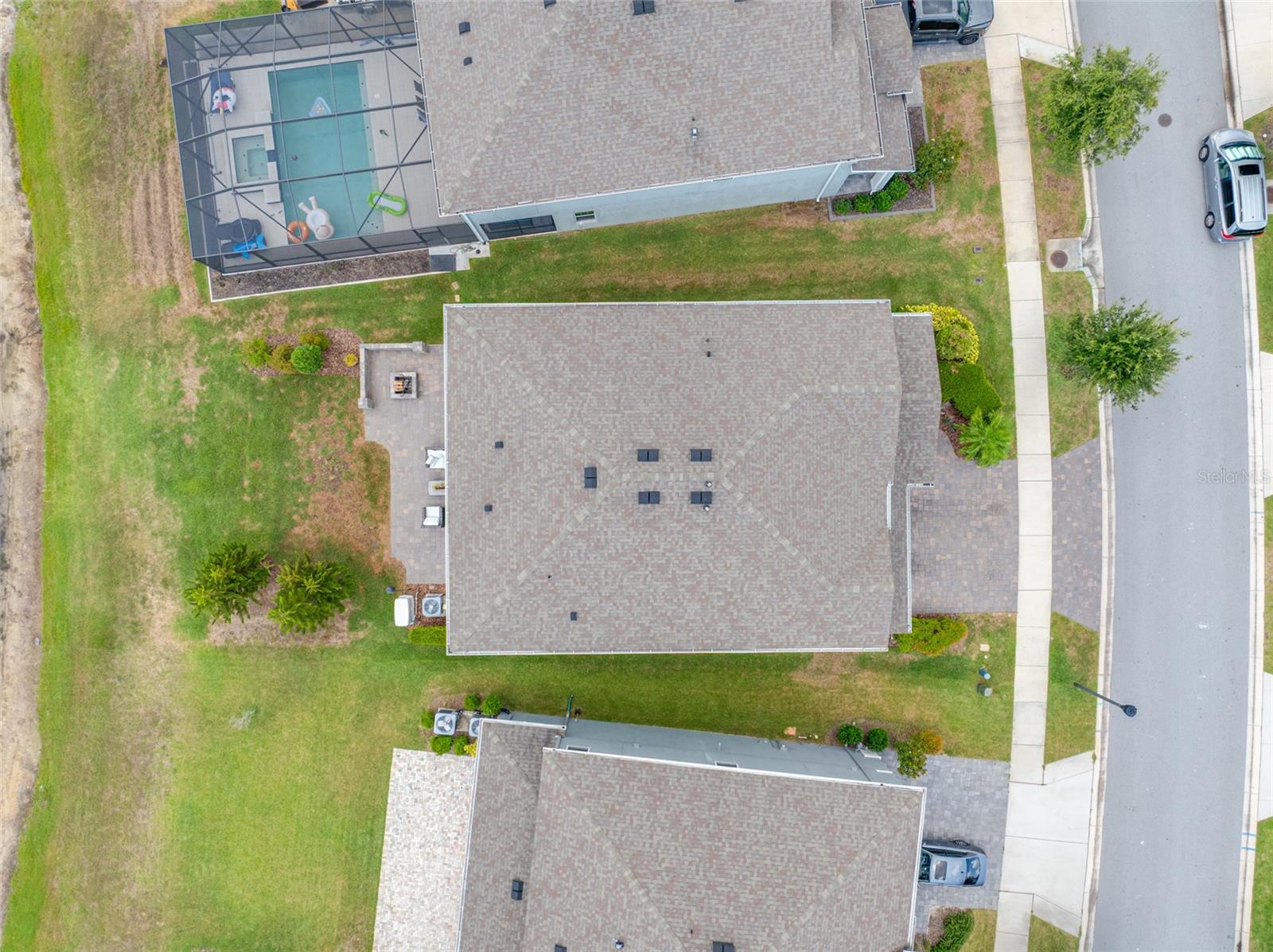 Listing photo id 79 for 4633 Ballantrae Boulevard