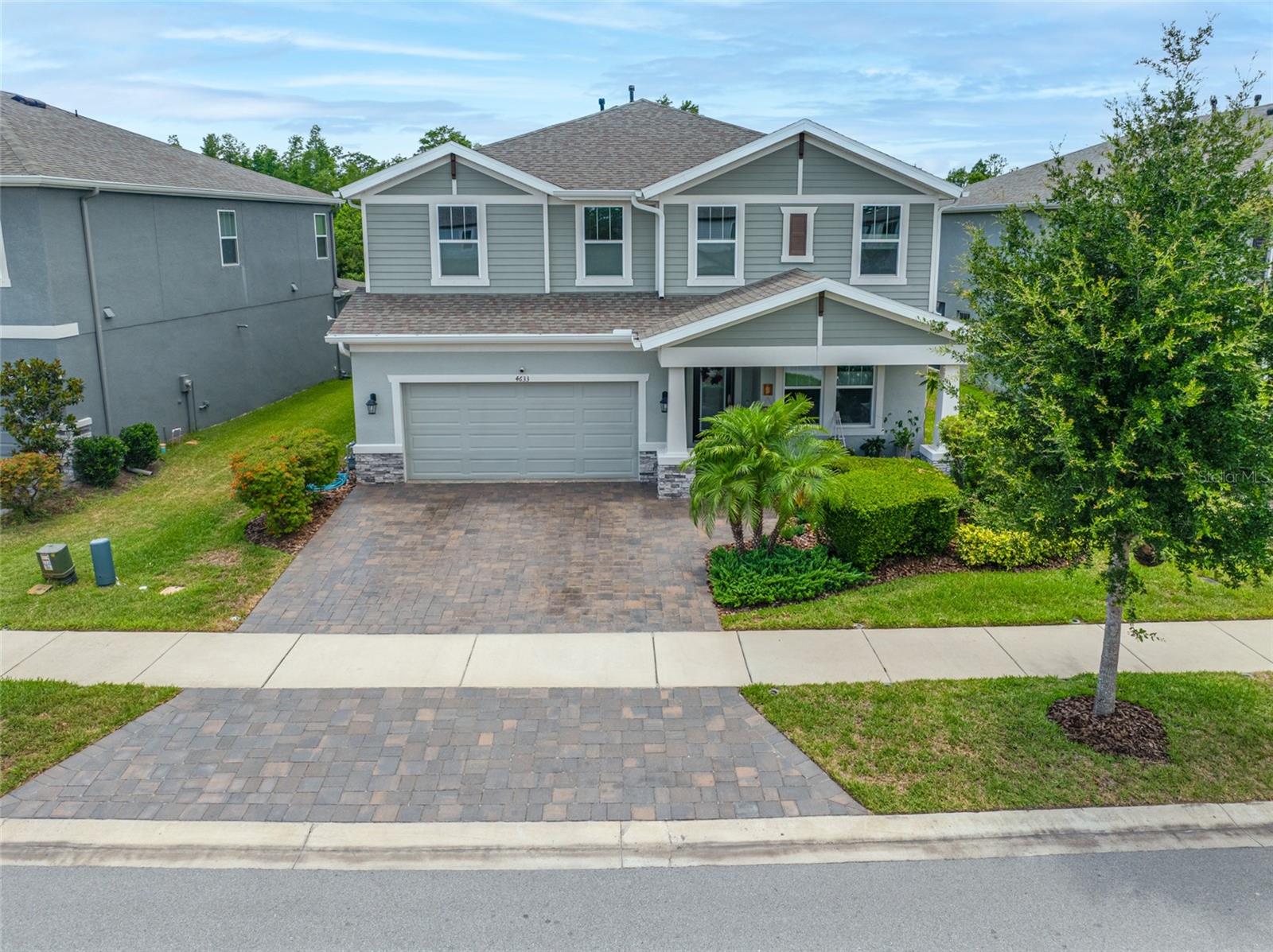 Listing photo id 82 for 4633 Ballantrae Boulevard