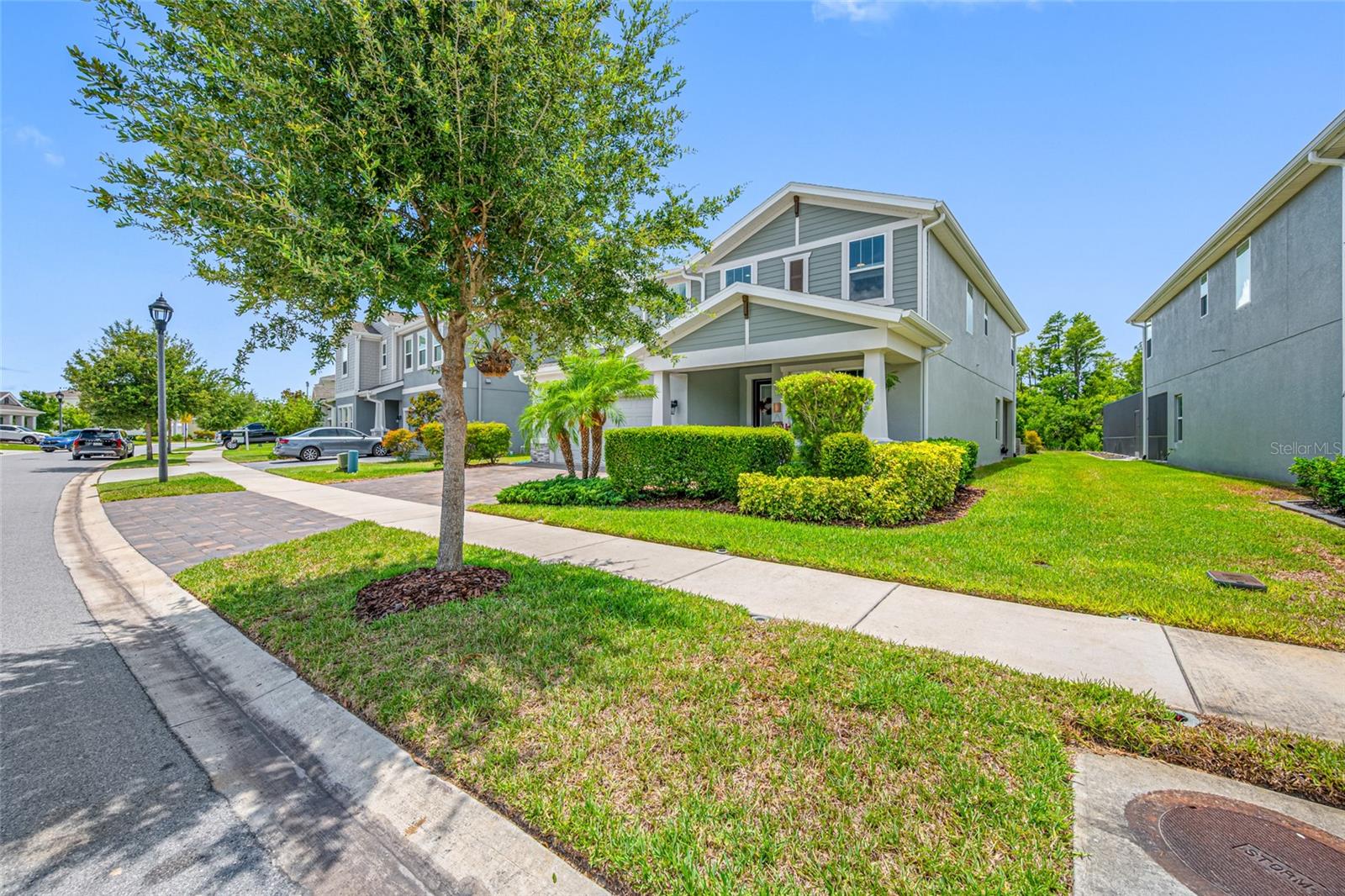 Listing photo id 84 for 4633 Ballantrae Boulevard