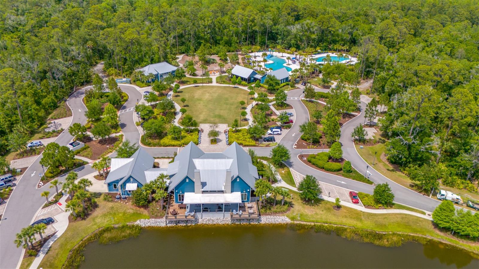 Listing photo id 92 for 4633 Ballantrae Boulevard