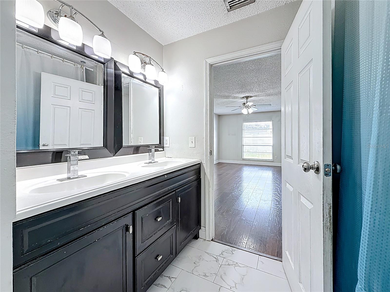 Image 33 of 60 For 5808 Silver Moon Ave