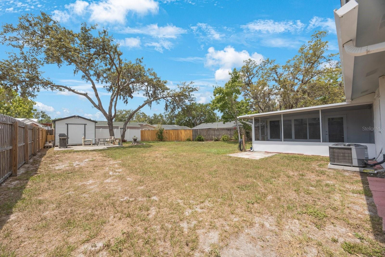 Image 30 of 39 For 6639 Winding Oak Drive