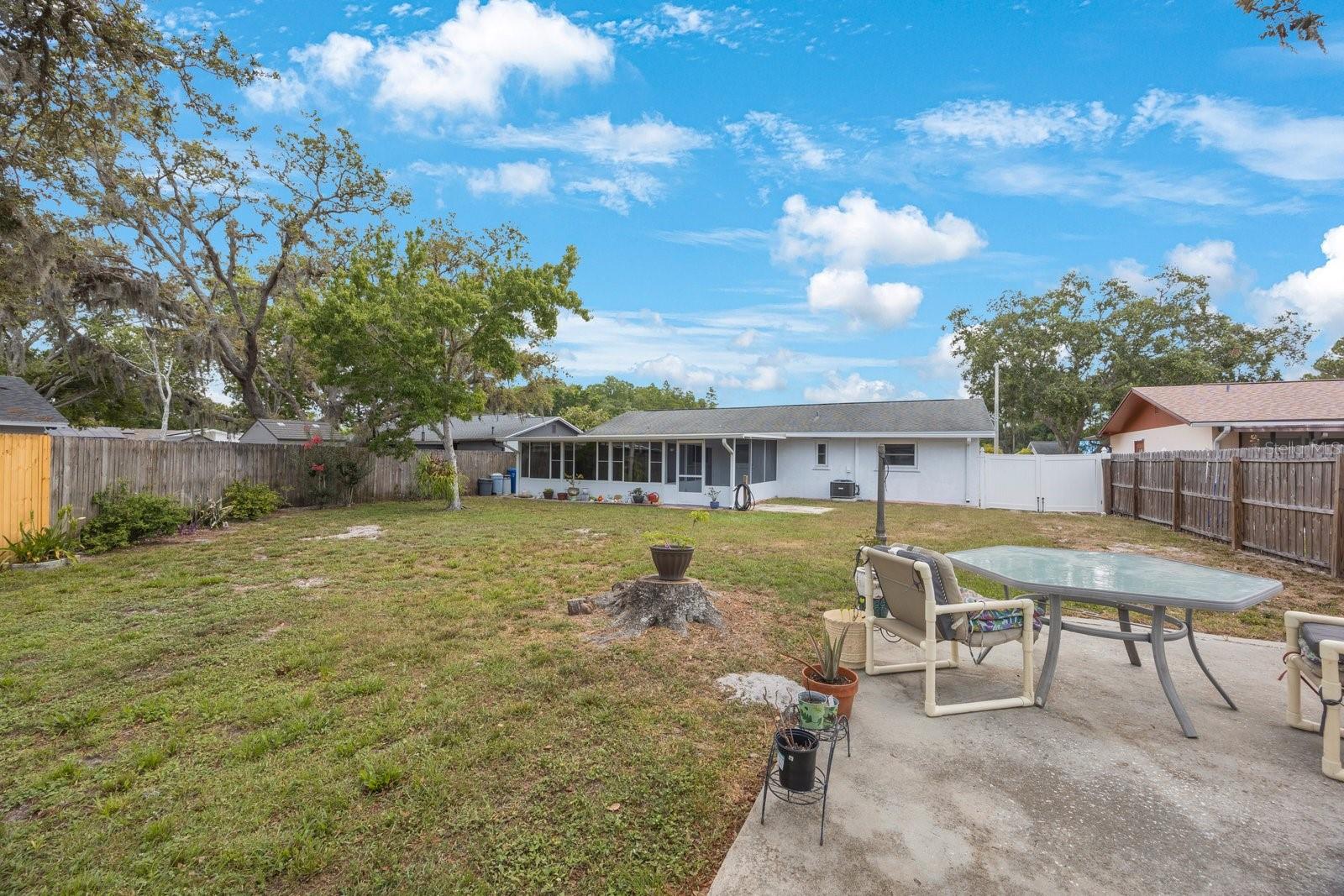 Image 32 of 39 For 6639 Winding Oak Drive