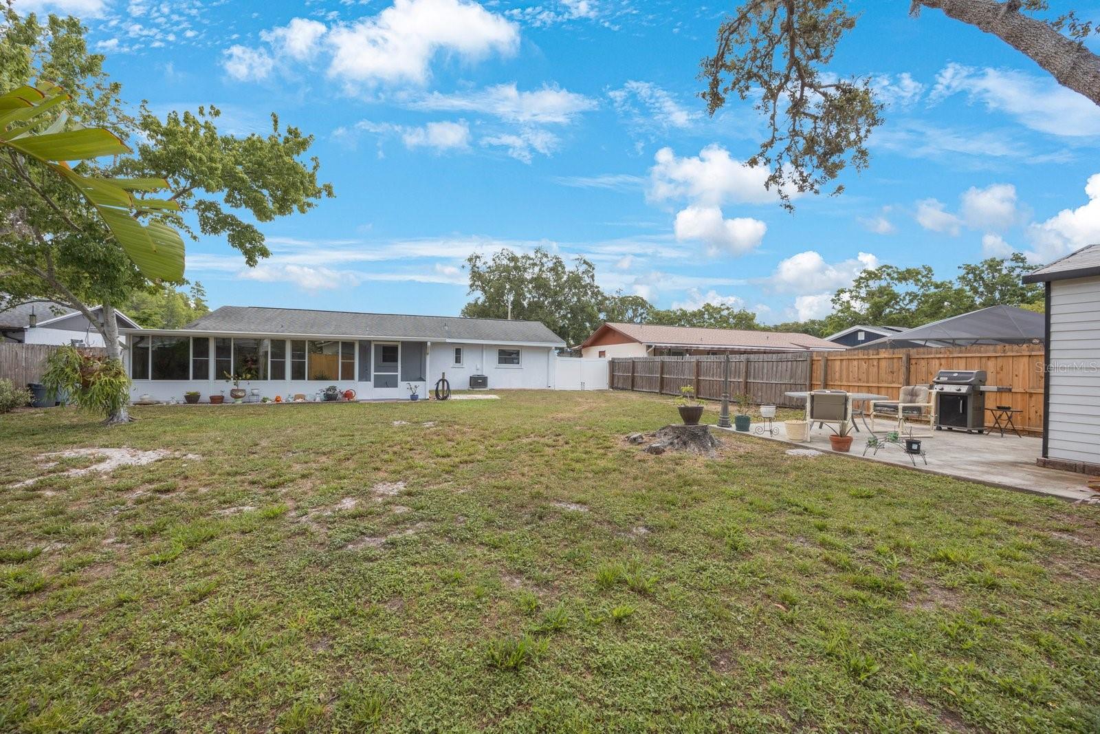 Image 33 of 39 For 6639 Winding Oak Drive