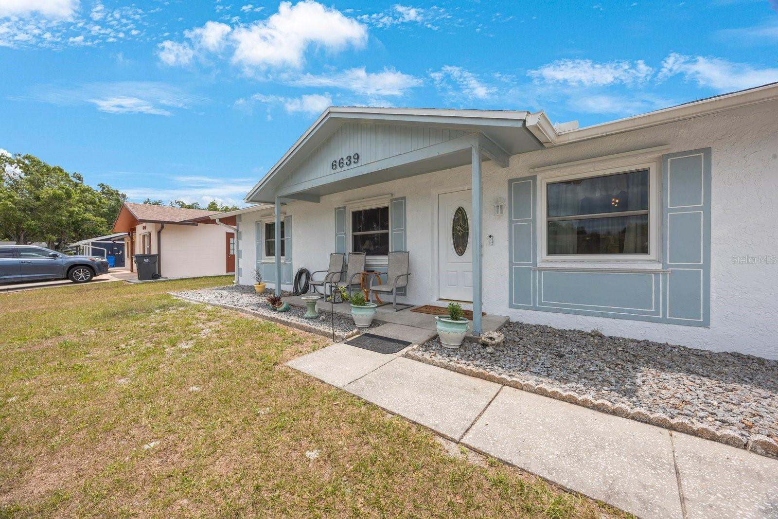 Image 4 of 39 For 6639 Winding Oak Drive