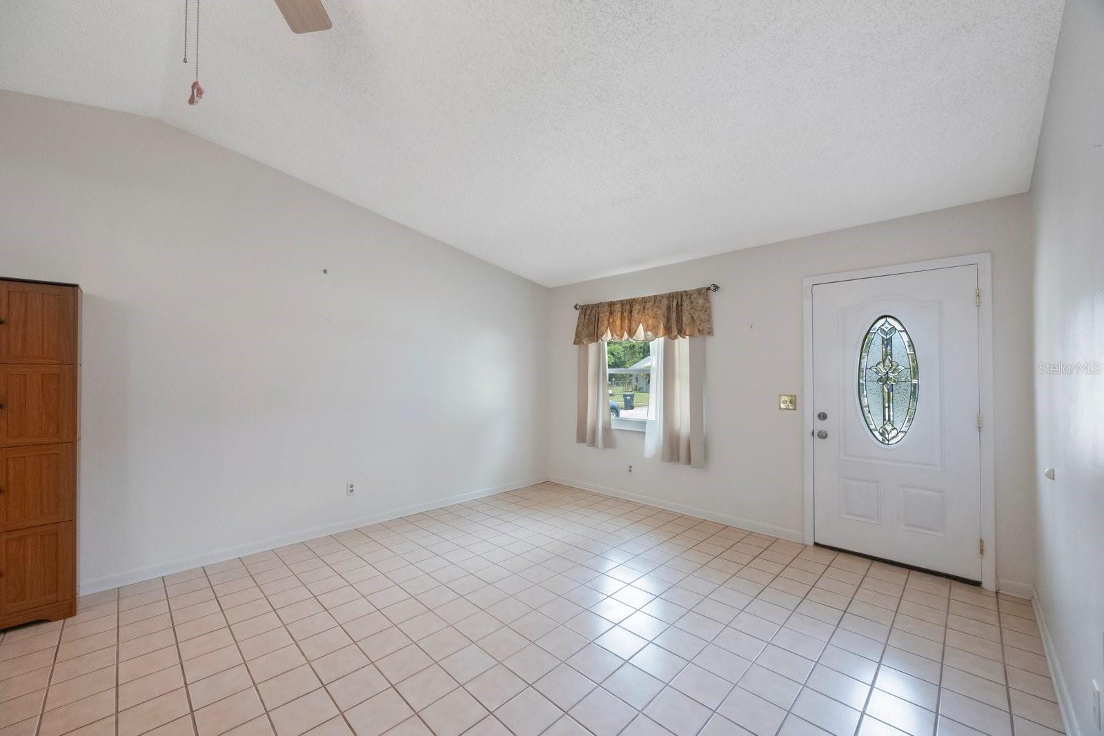 Image 5 of 39 For 6639 Winding Oak Drive