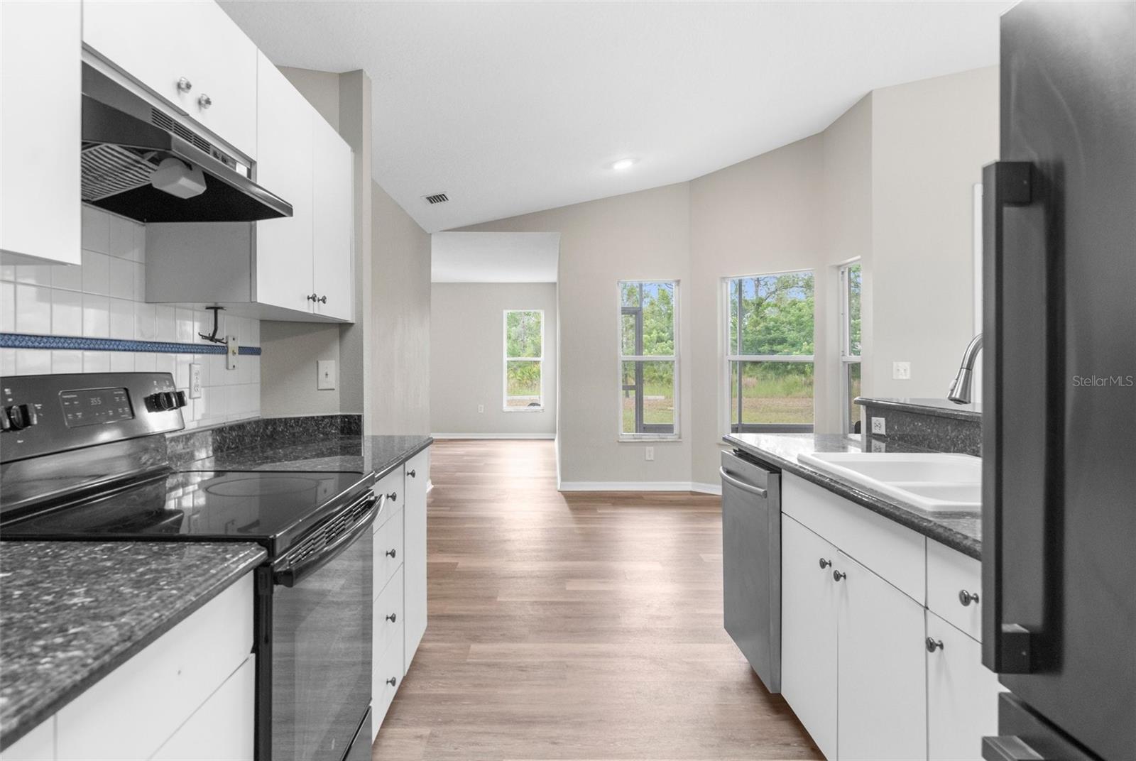 Image 10 of 29 For 11225 Flower Avenue