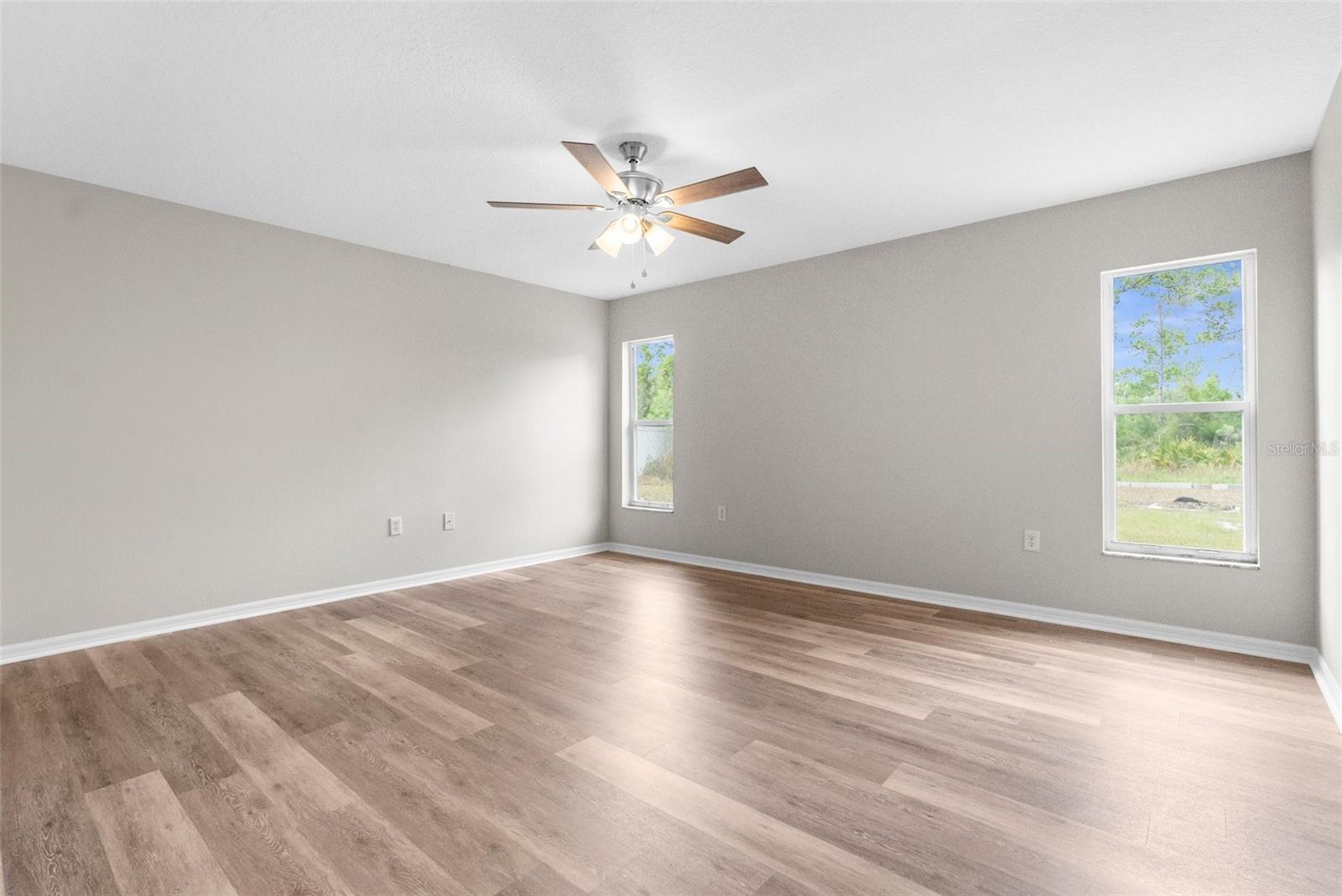 Image 12 of 29 For 11225 Flower Avenue