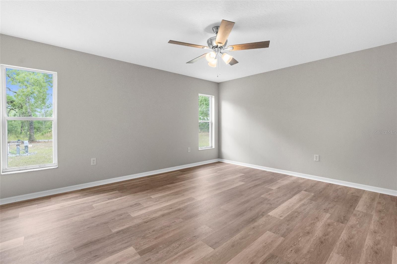 Image 14 of 29 For 11225 Flower Avenue