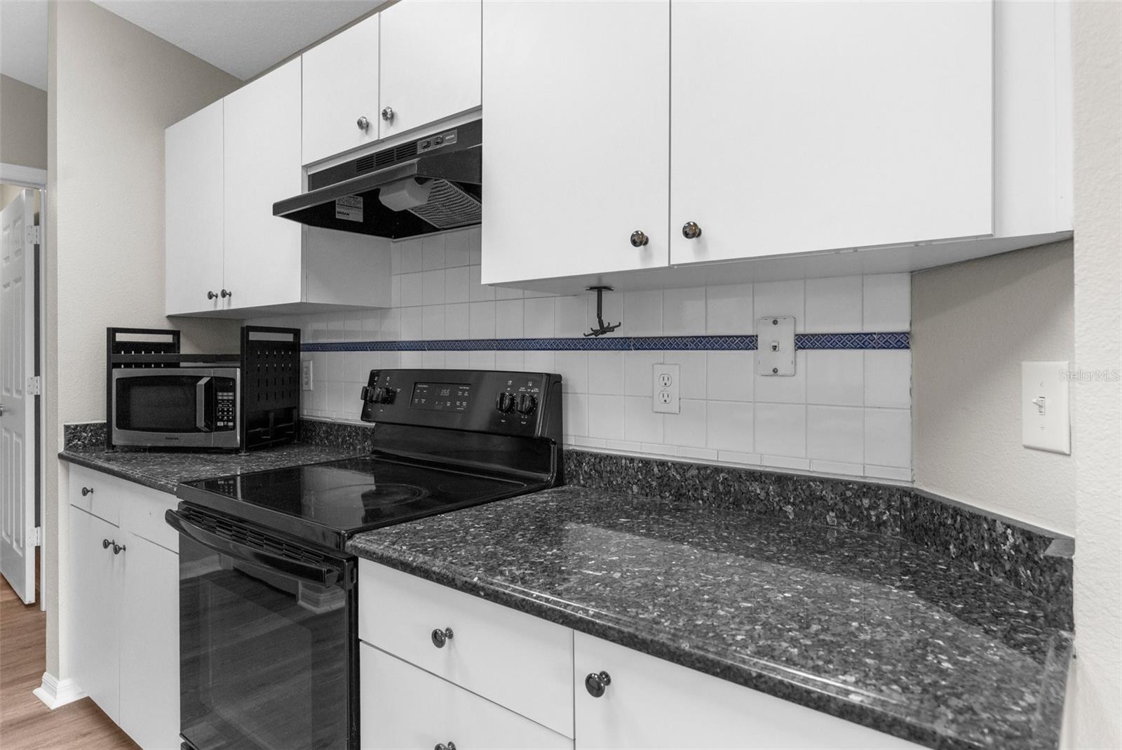 Image 8 of 29 For 11225 Flower Avenue