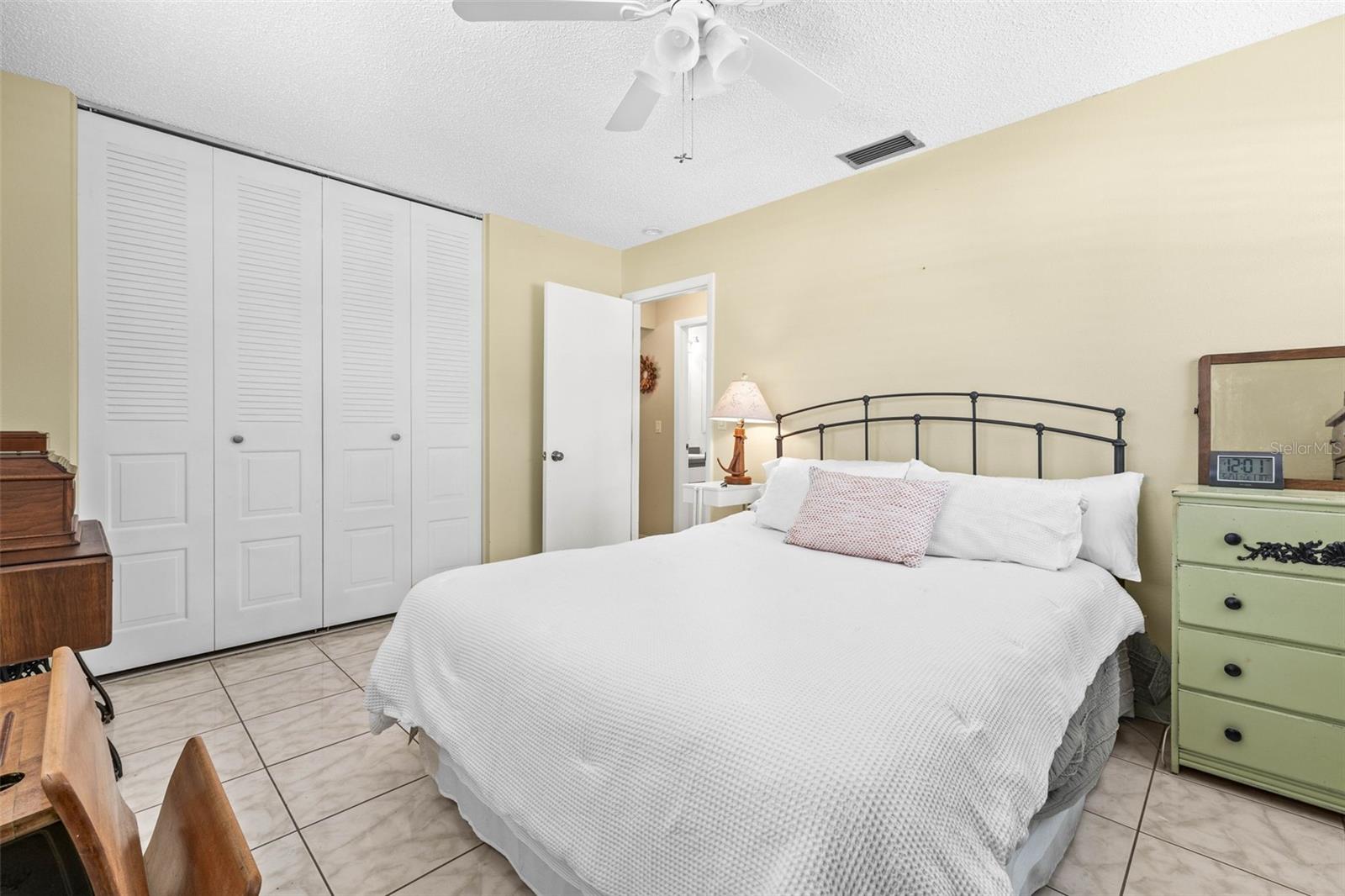 Image 17 of 27 For 1410 Brighton Court
