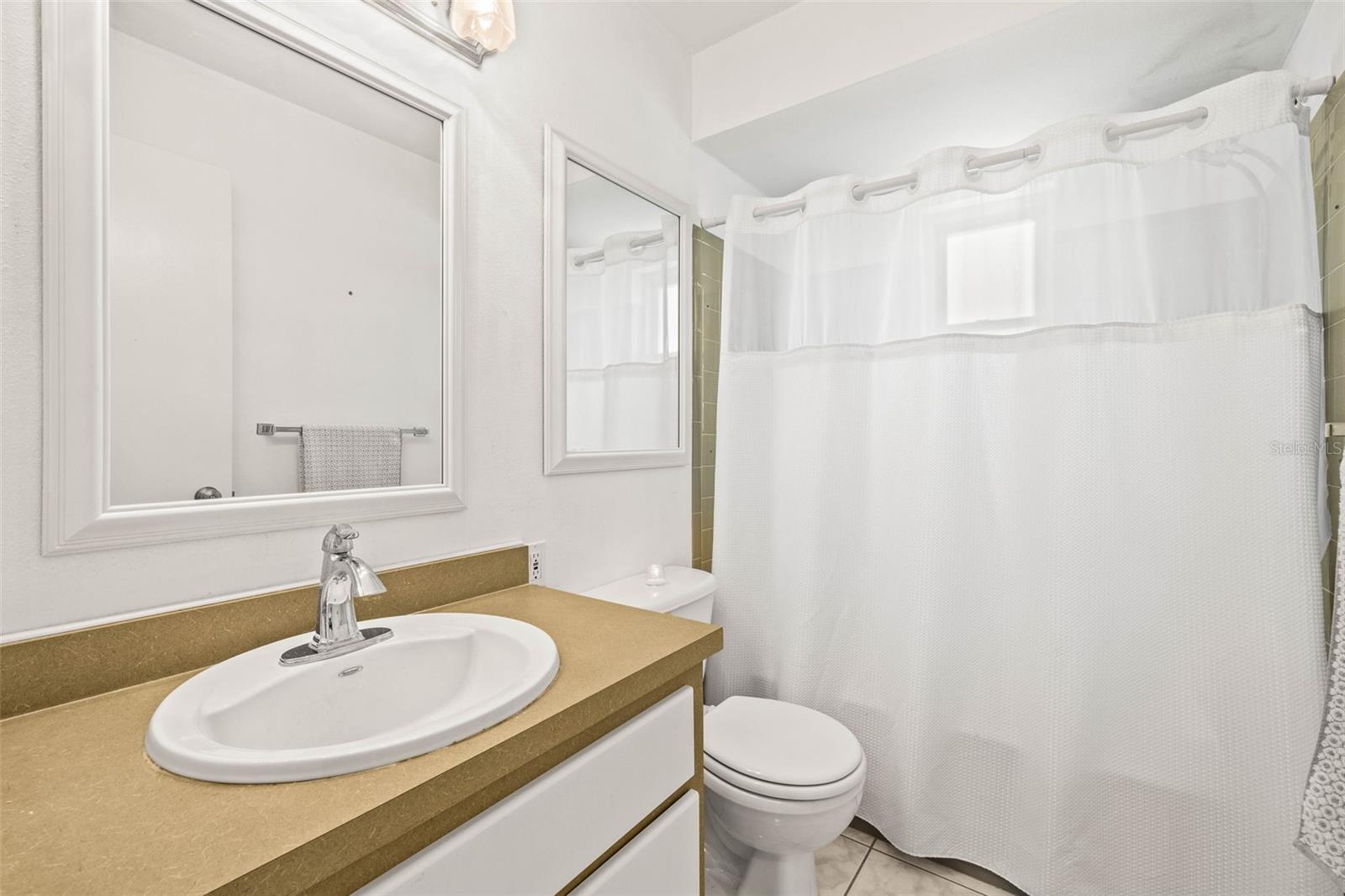 Image 19 of 27 For 1410 Brighton Court