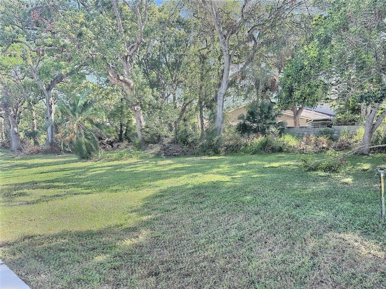Image 16 of 37 For 29 Royal Palm Circle