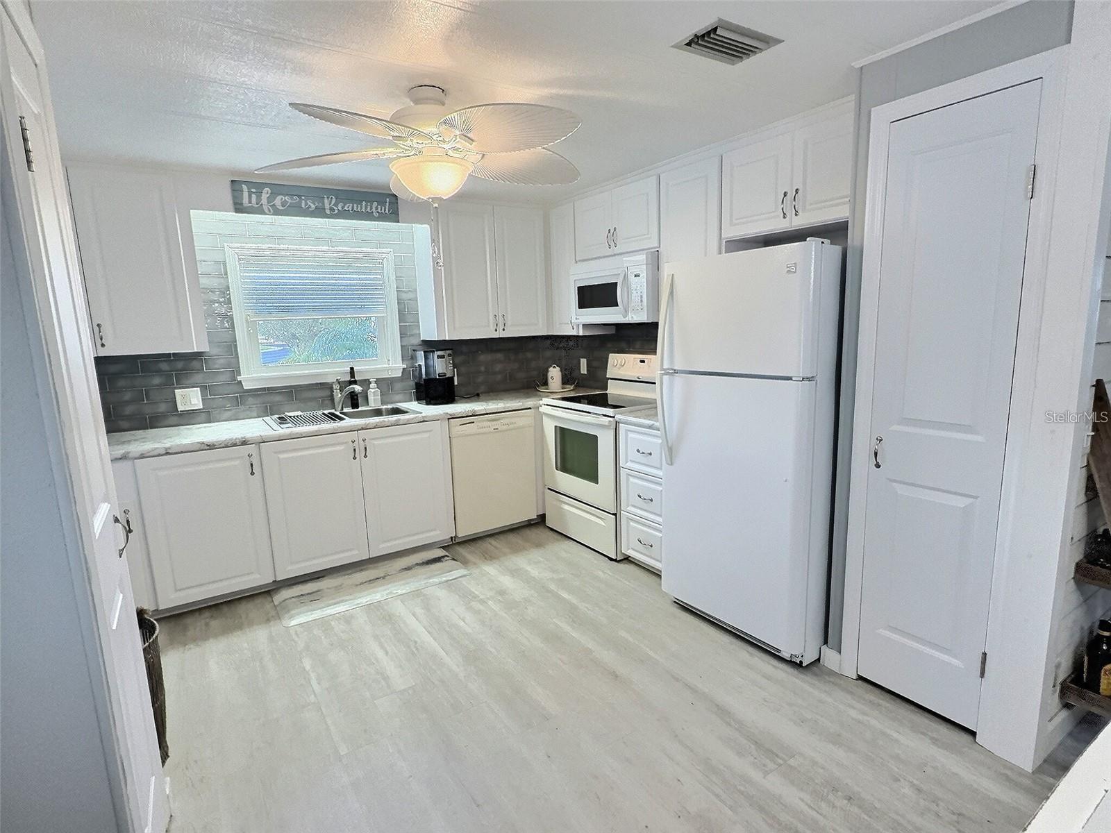 Image 30 of 37 For 29 Royal Palm Circle