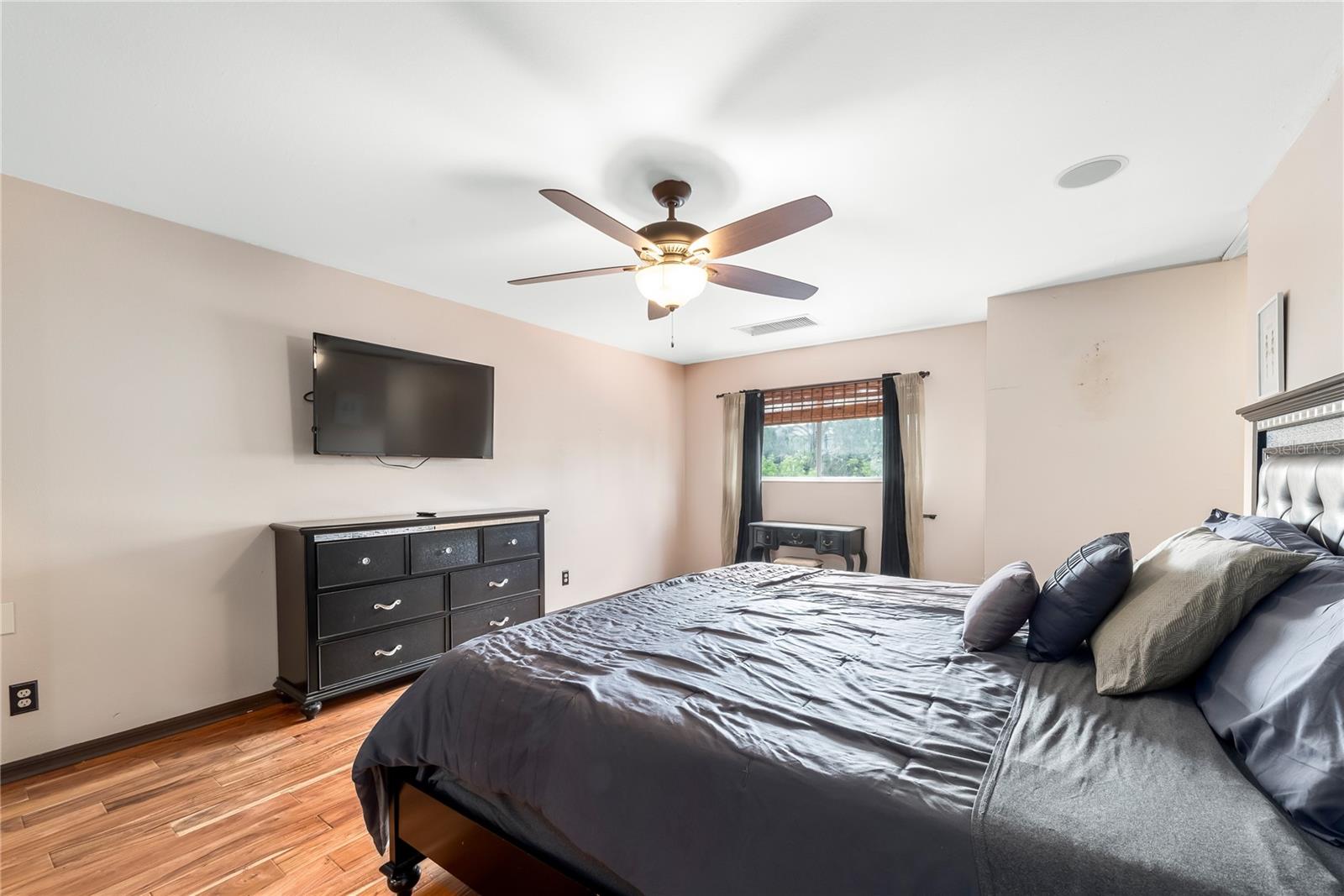 Image 20 of 45 For 2969 La Concha Drive