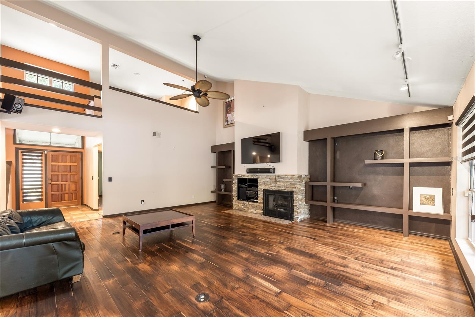 Image 31 of 45 For 2969 La Concha Drive