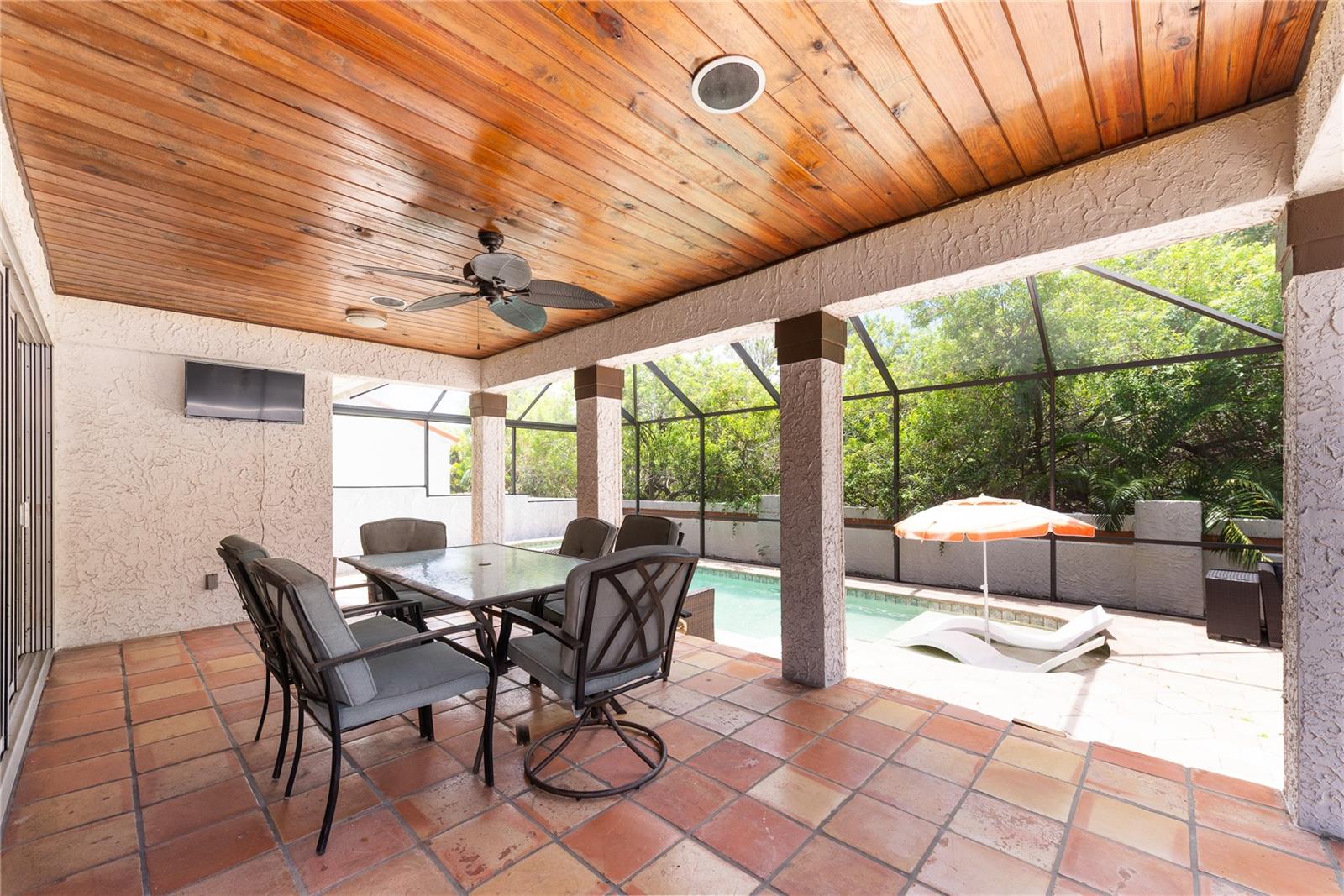 Image 36 of 45 For 2969 La Concha Drive