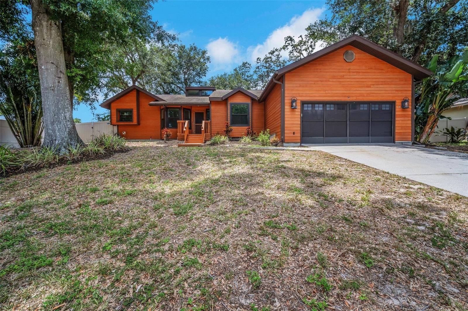 Details for 1004 Black Knight Drive, VALRICO, FL 33594