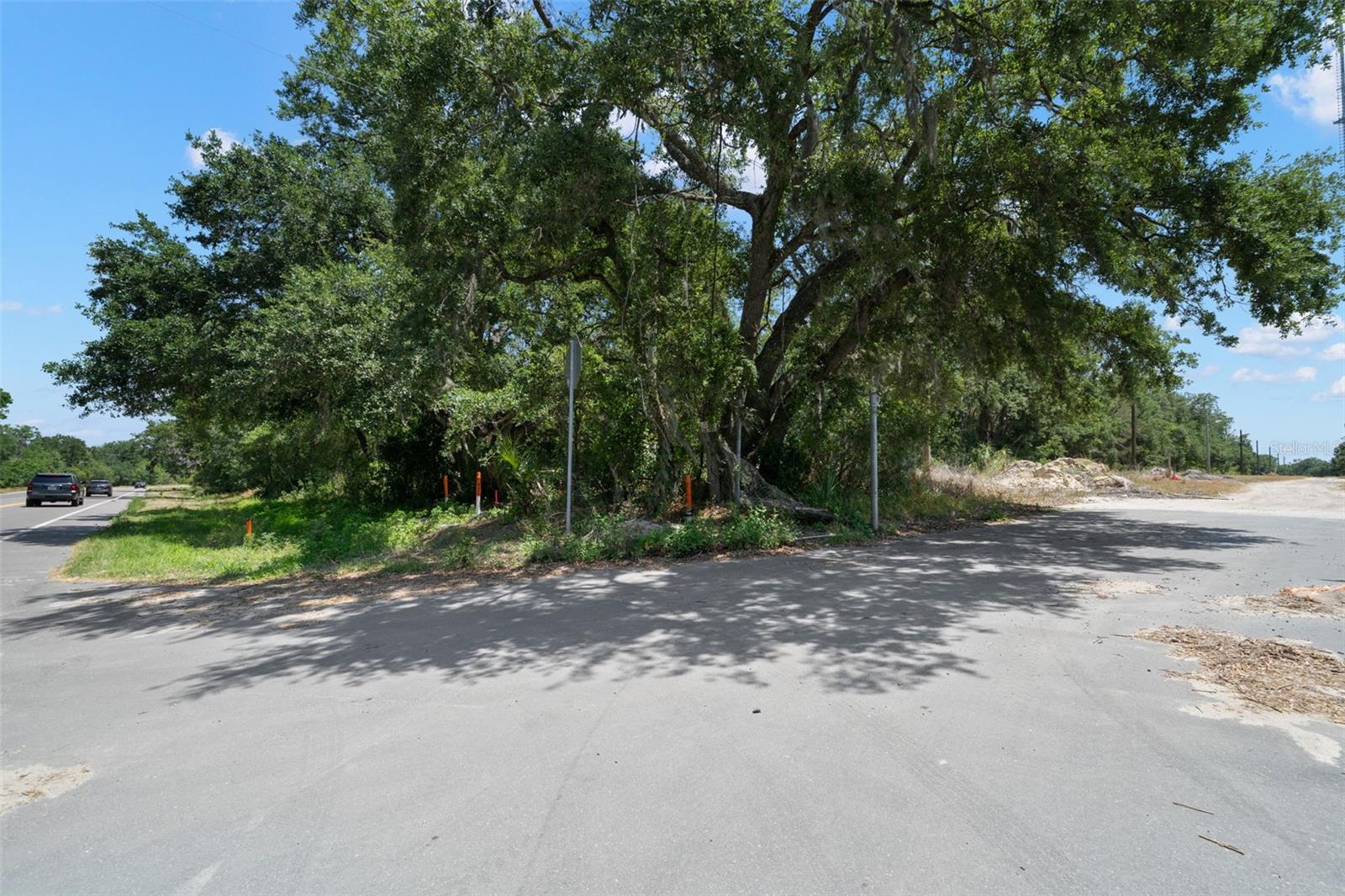 Image 4 of 14 For Rhodine Road