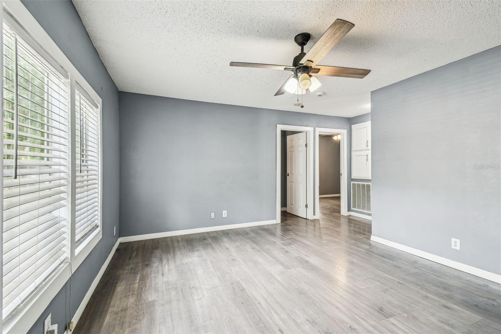 Image 8 of 27 For 10537 Fran Street