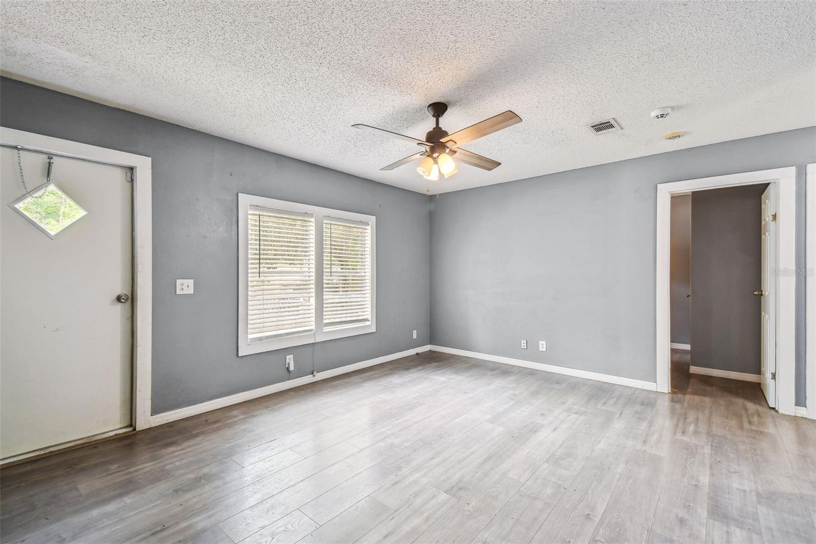 Image 9 of 27 For 10537 Fran Street