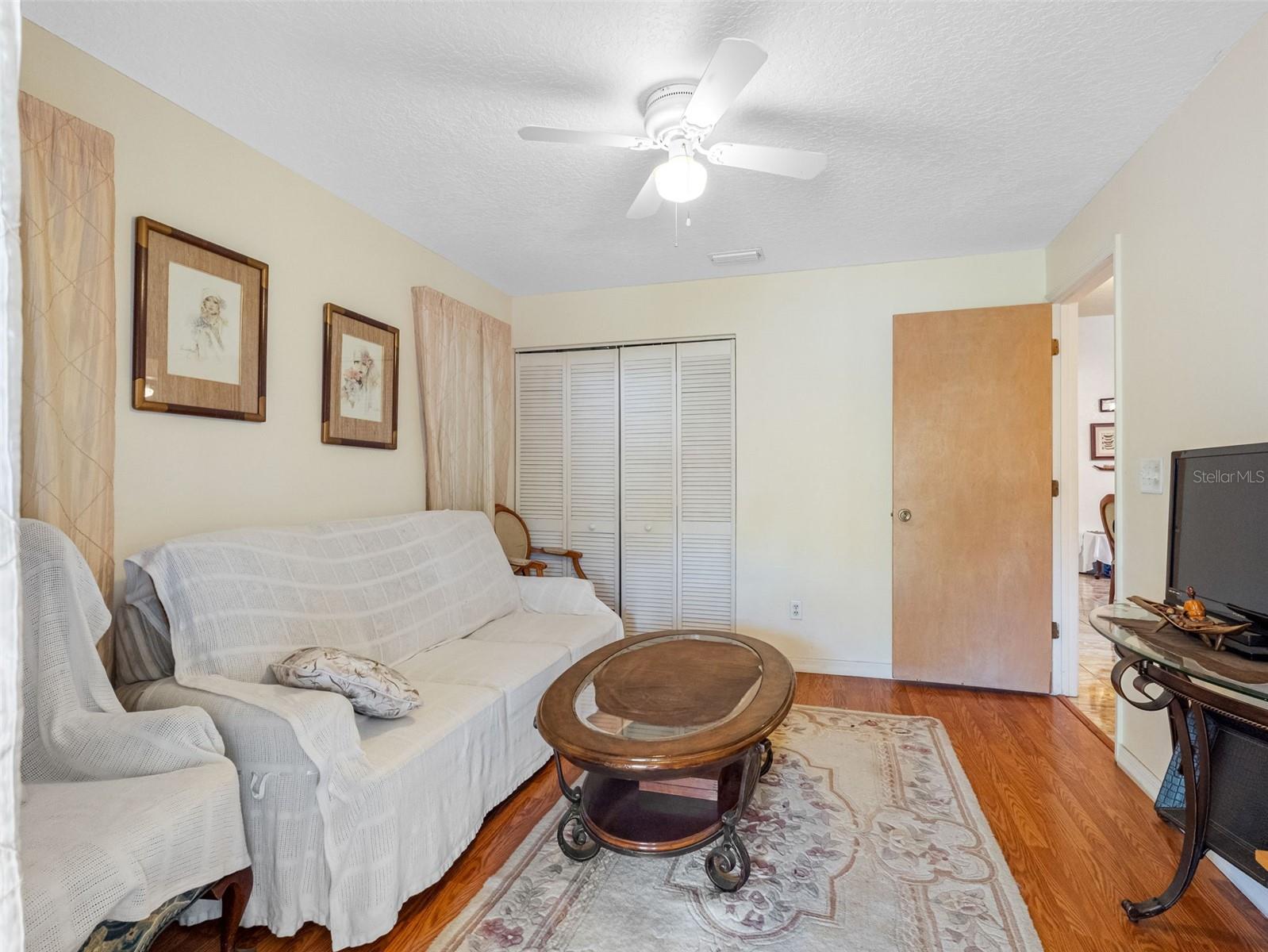 Image 17 of 26 For 7712 40th Terrace N