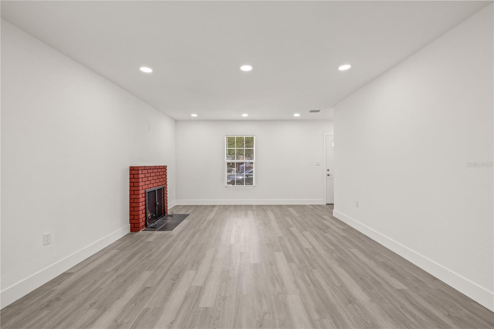 Image 10 of 30 For 8215 14th Street