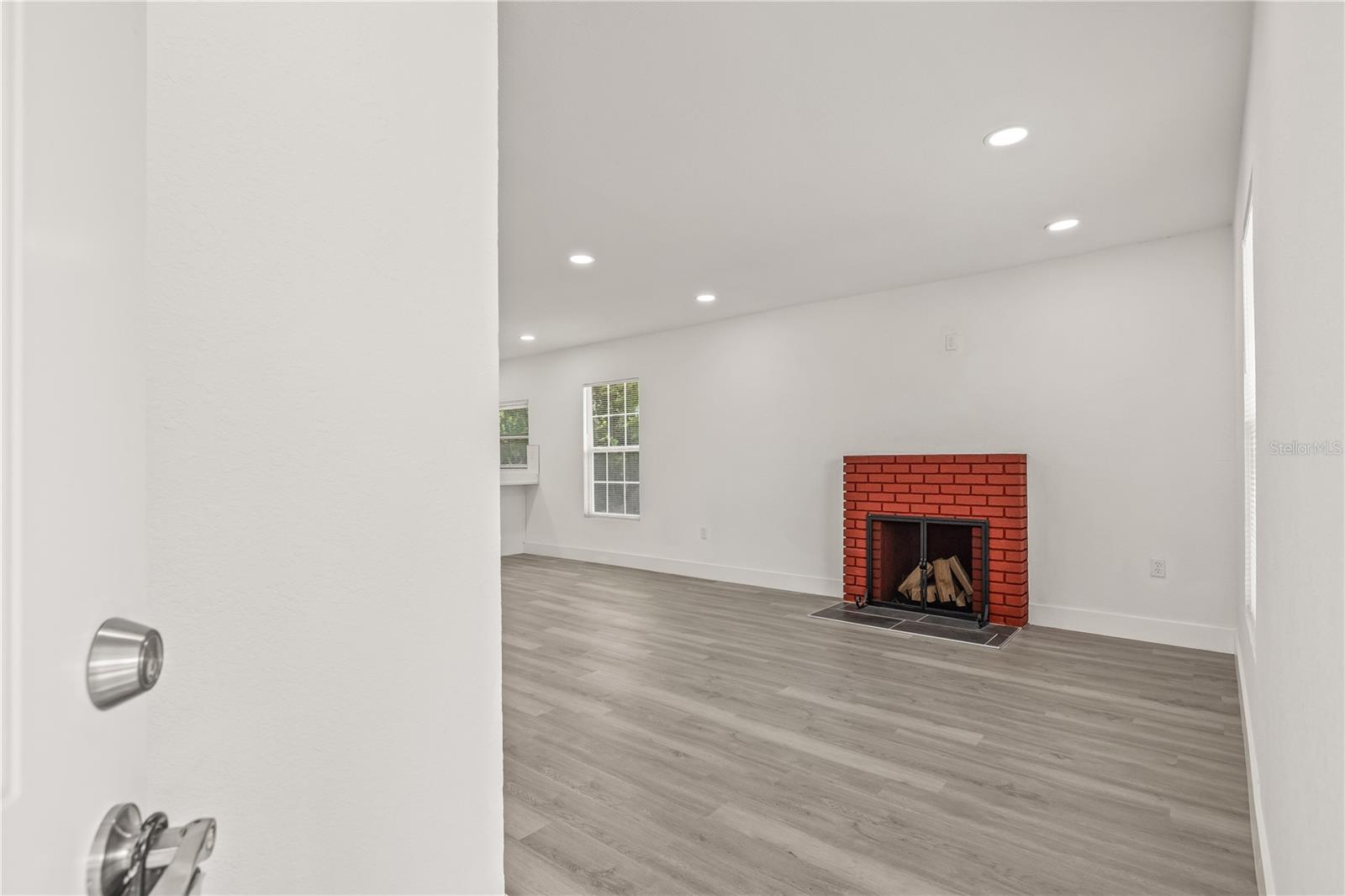 Image 7 of 30 For 8215 14th Street