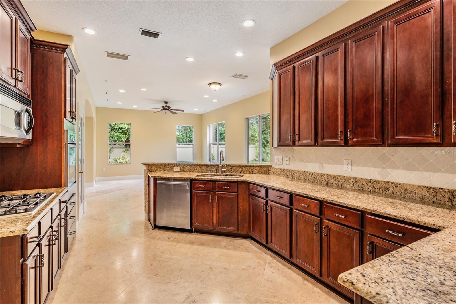 Image 12 of 47 For 31331 Anniston Drive