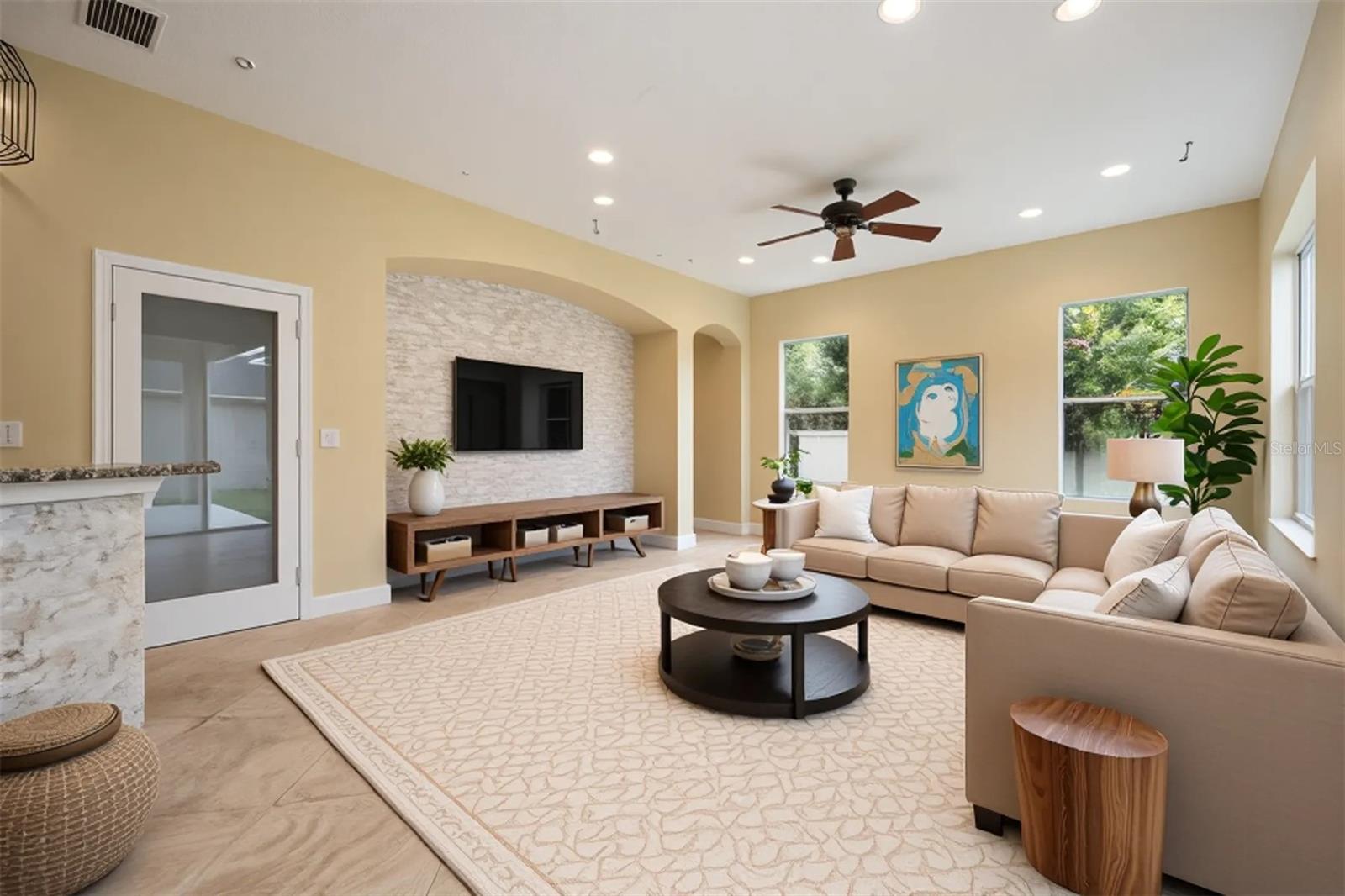 Image 18 of 47 For 31331 Anniston Drive