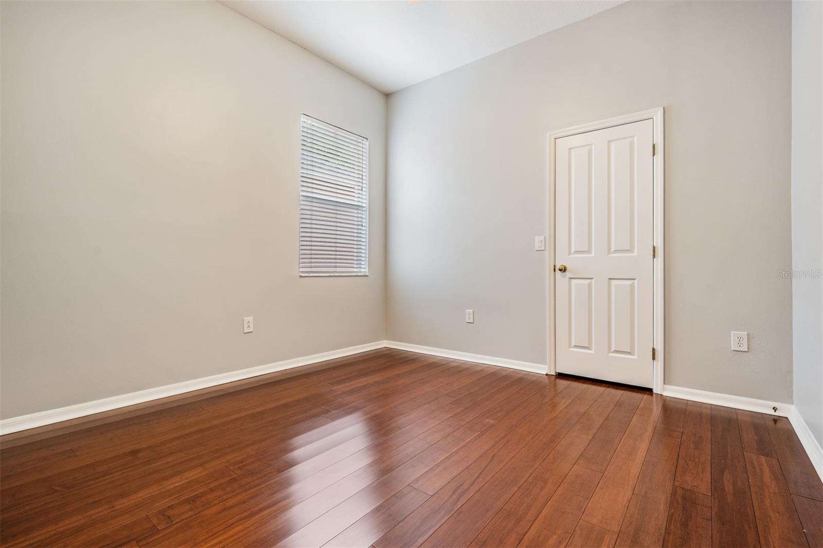 Image 32 of 47 For 31331 Anniston Drive