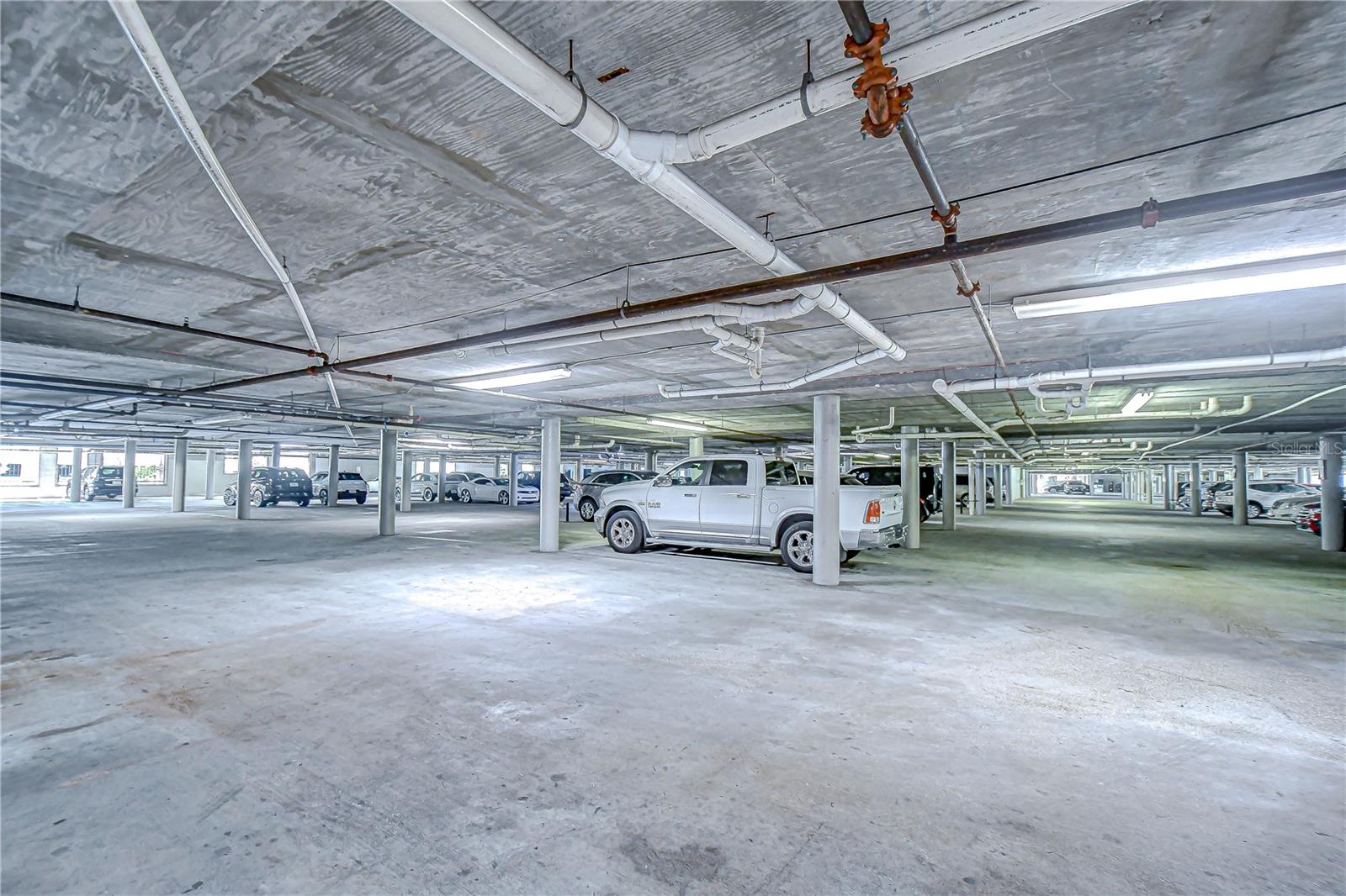 Image 33 of 39 For 800 Dakota Avenue 429