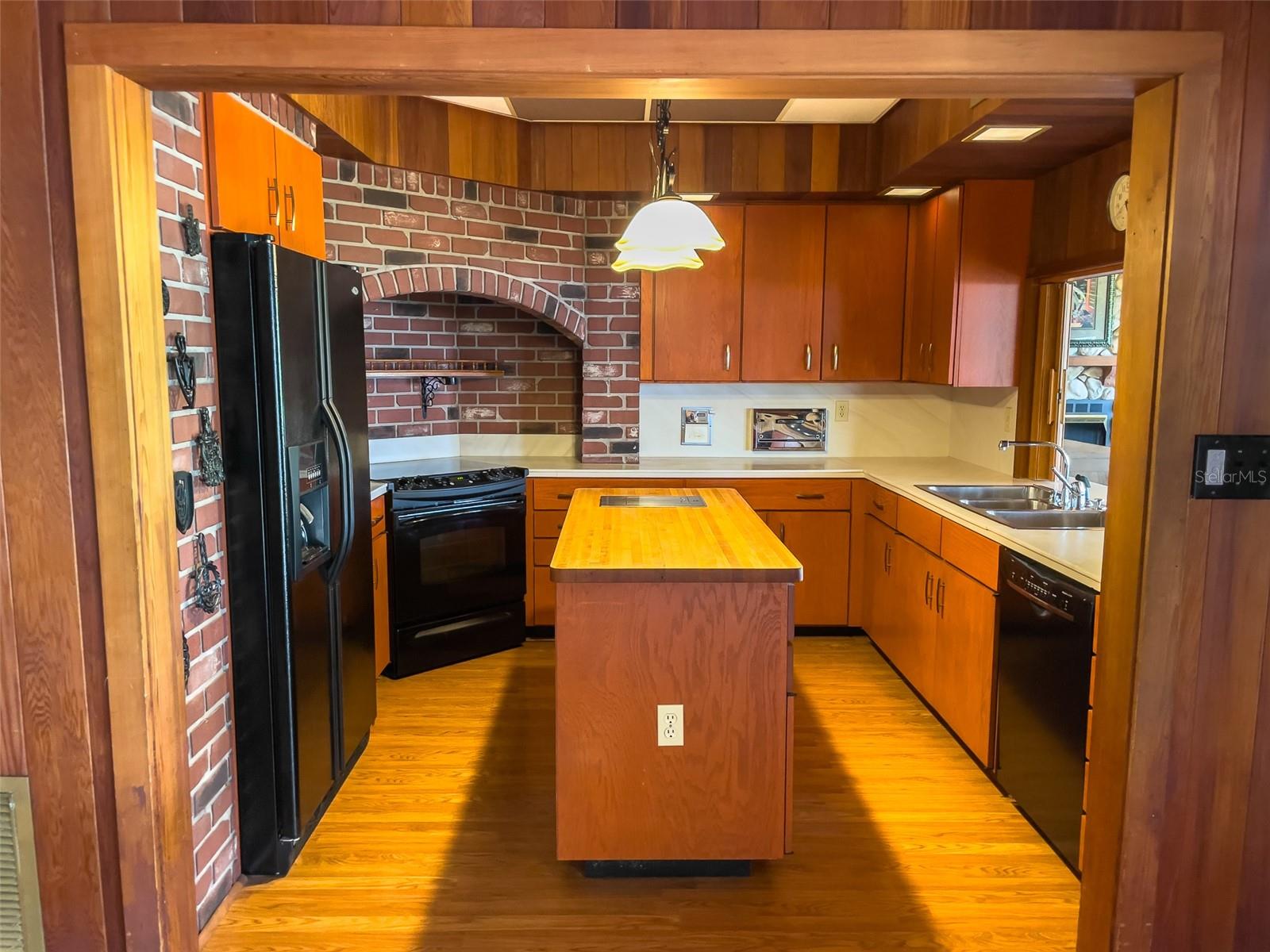 Image 21 of 71 For 2292 170th Avenue Road