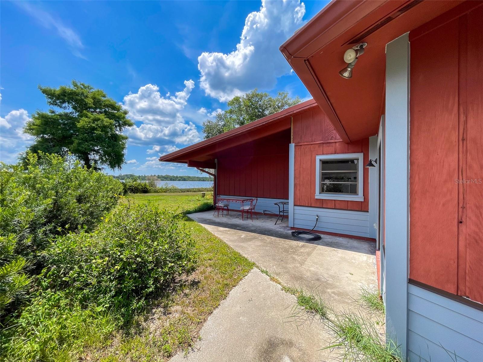 Image 9 of 71 For 2292 170th Avenue Road
