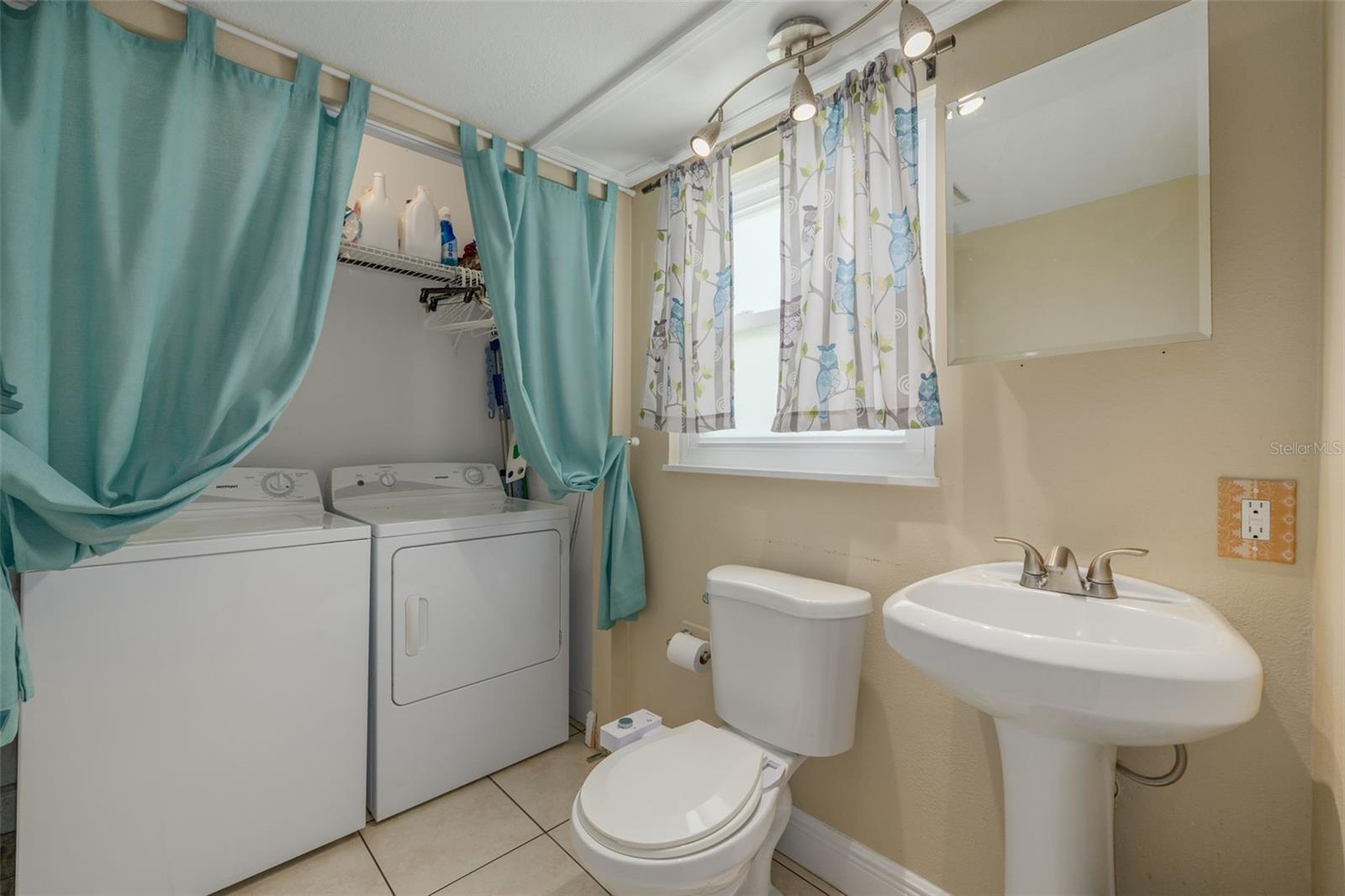 Image 12 of 33 For 4100 Miramar Way