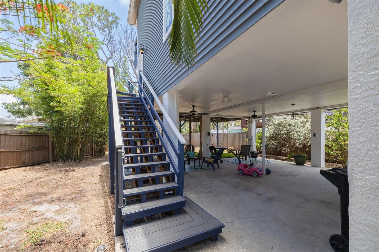 Image 24 of 33 For 4100 Miramar Way